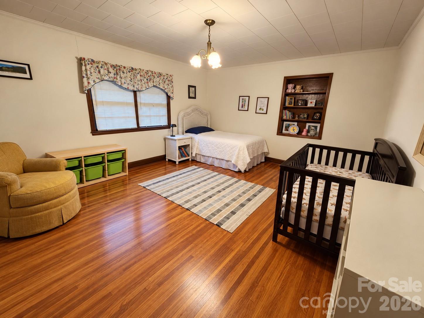 main property photo 11