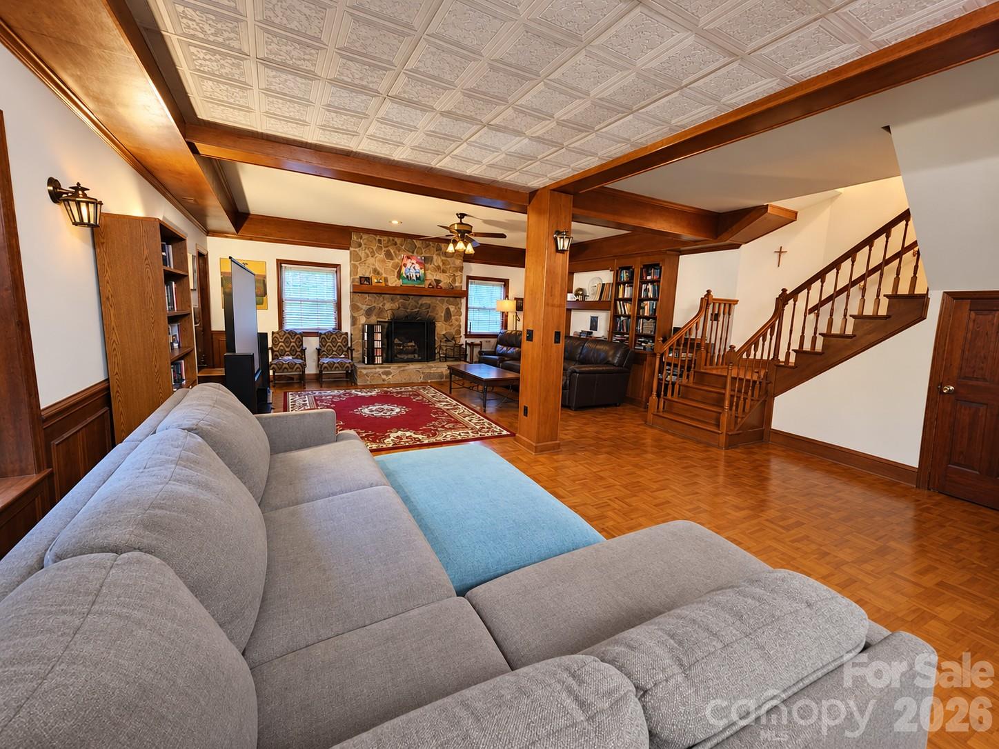 main property photo 17