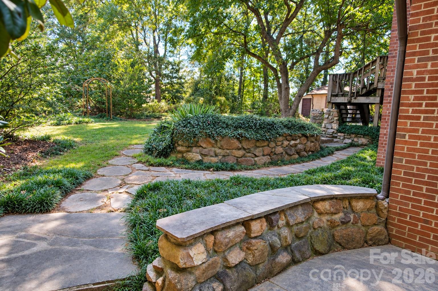 main property photo 21