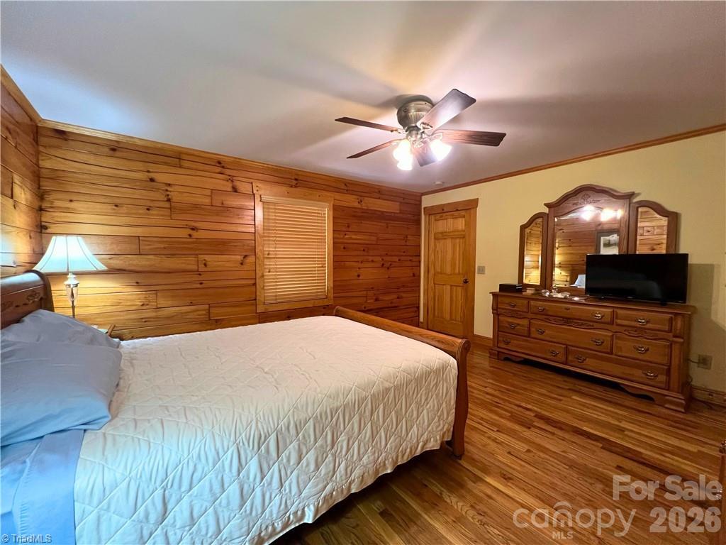 main property photo 17