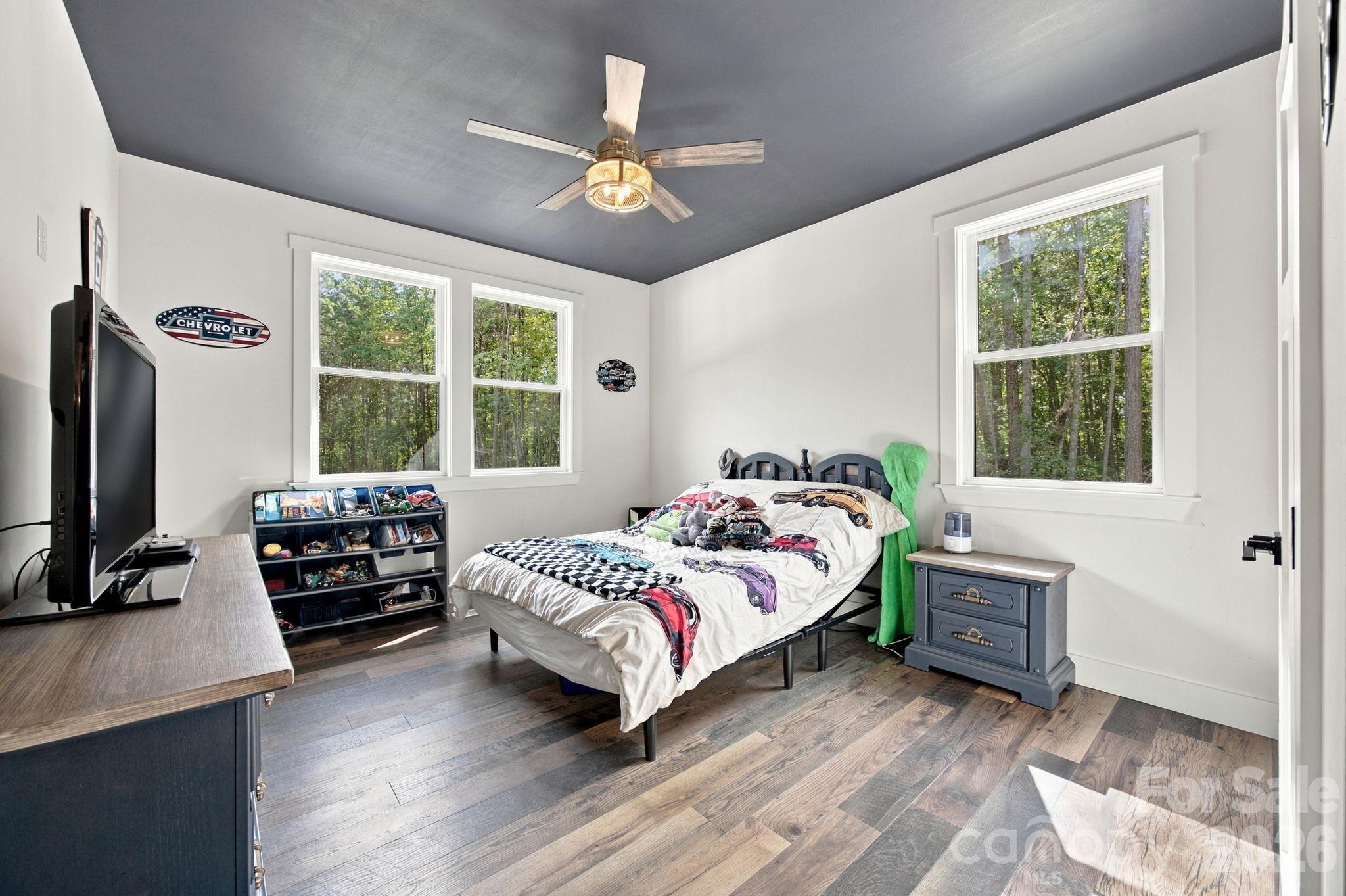 main property photo 27