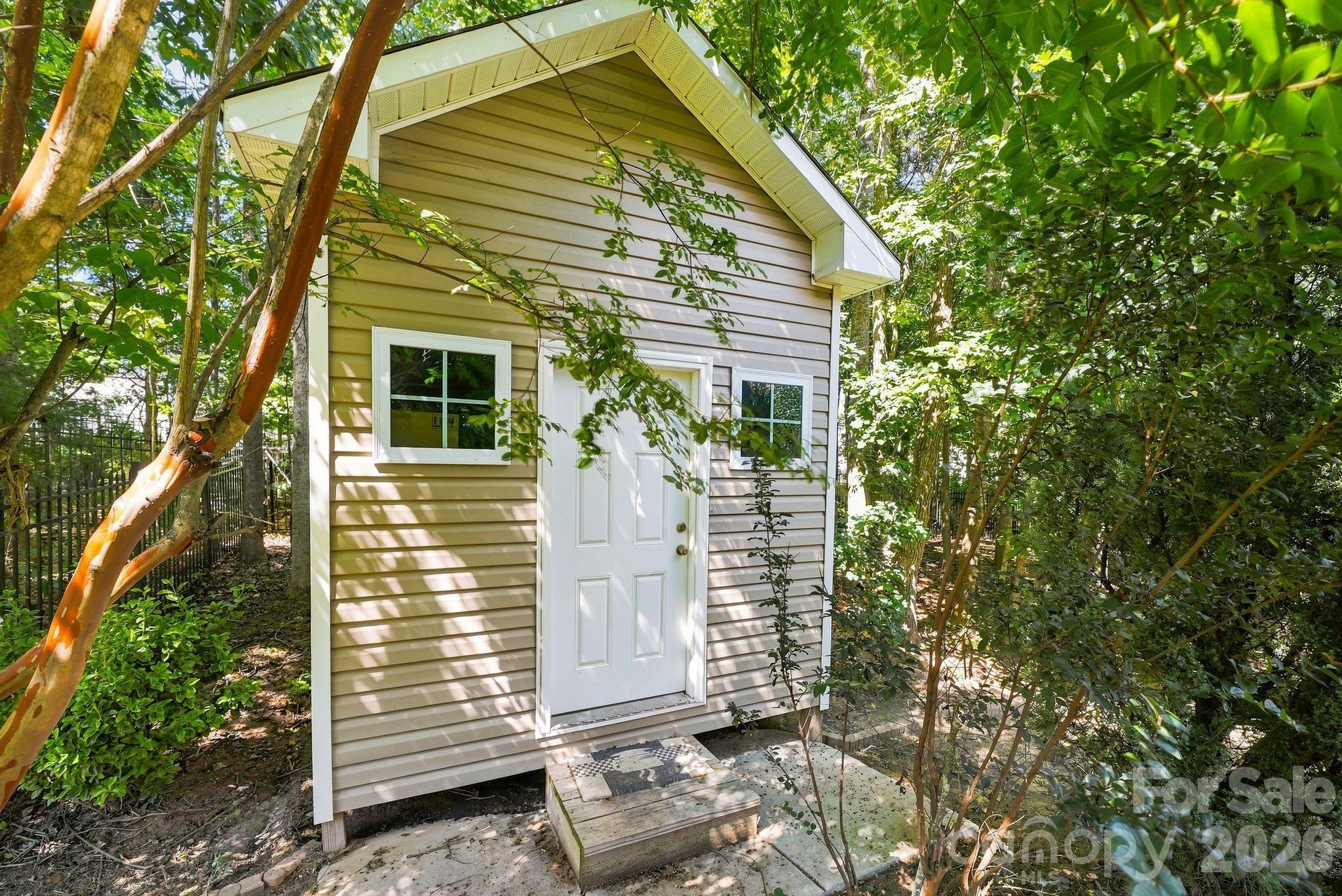 main property photo 45