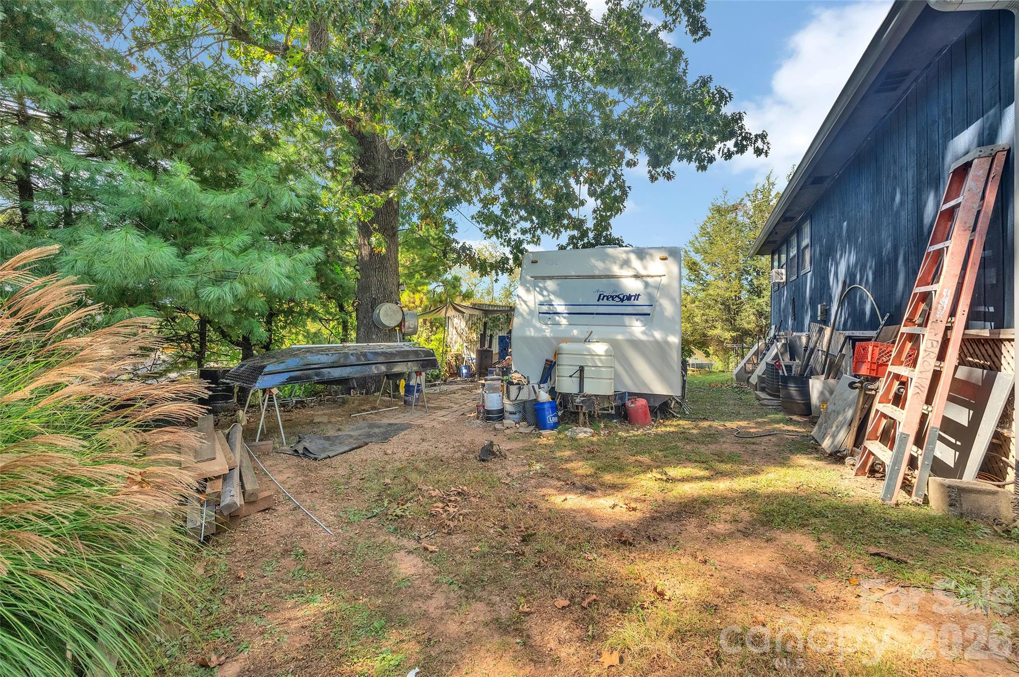 main property photo 19