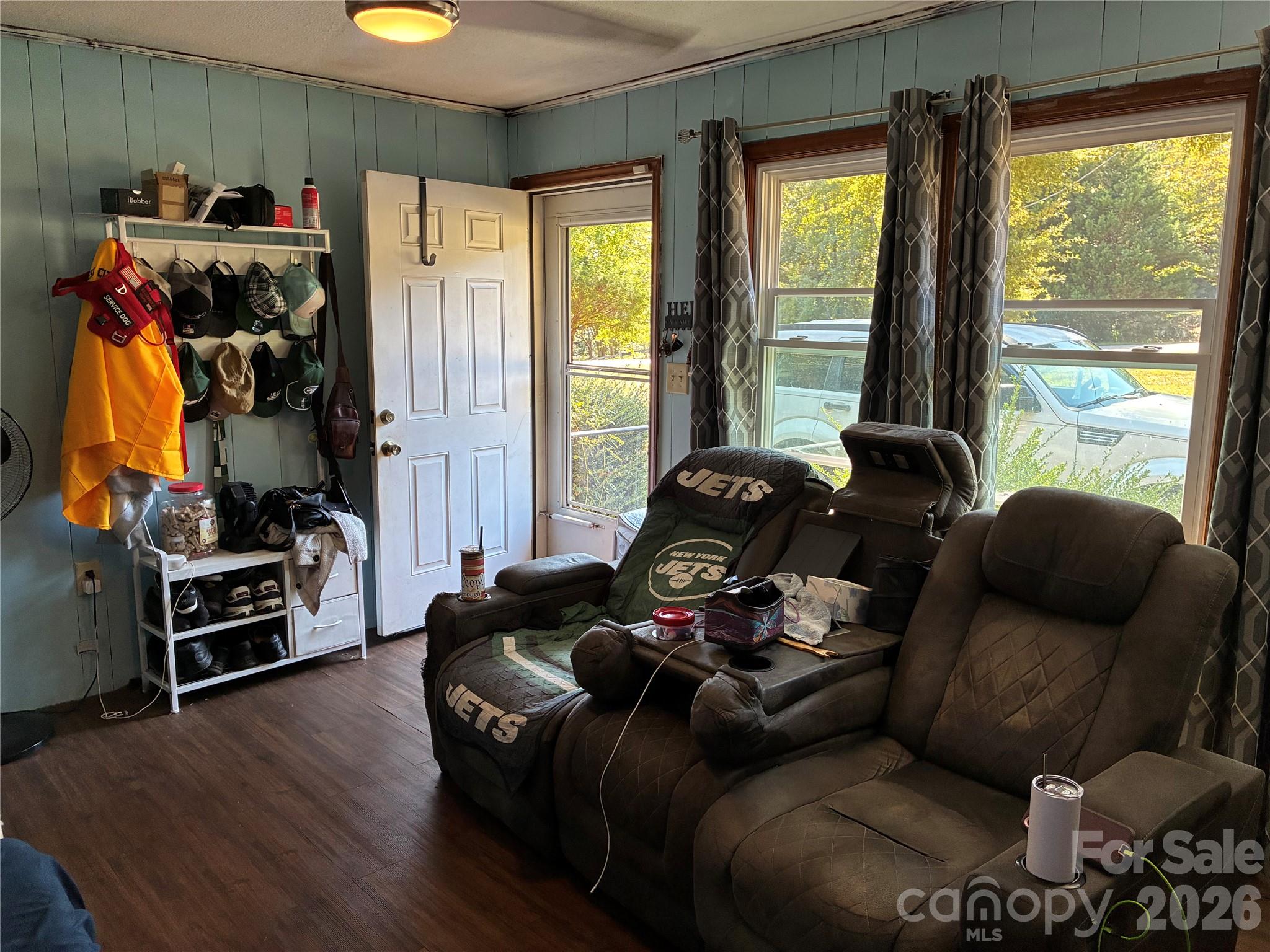 main property photo 5
