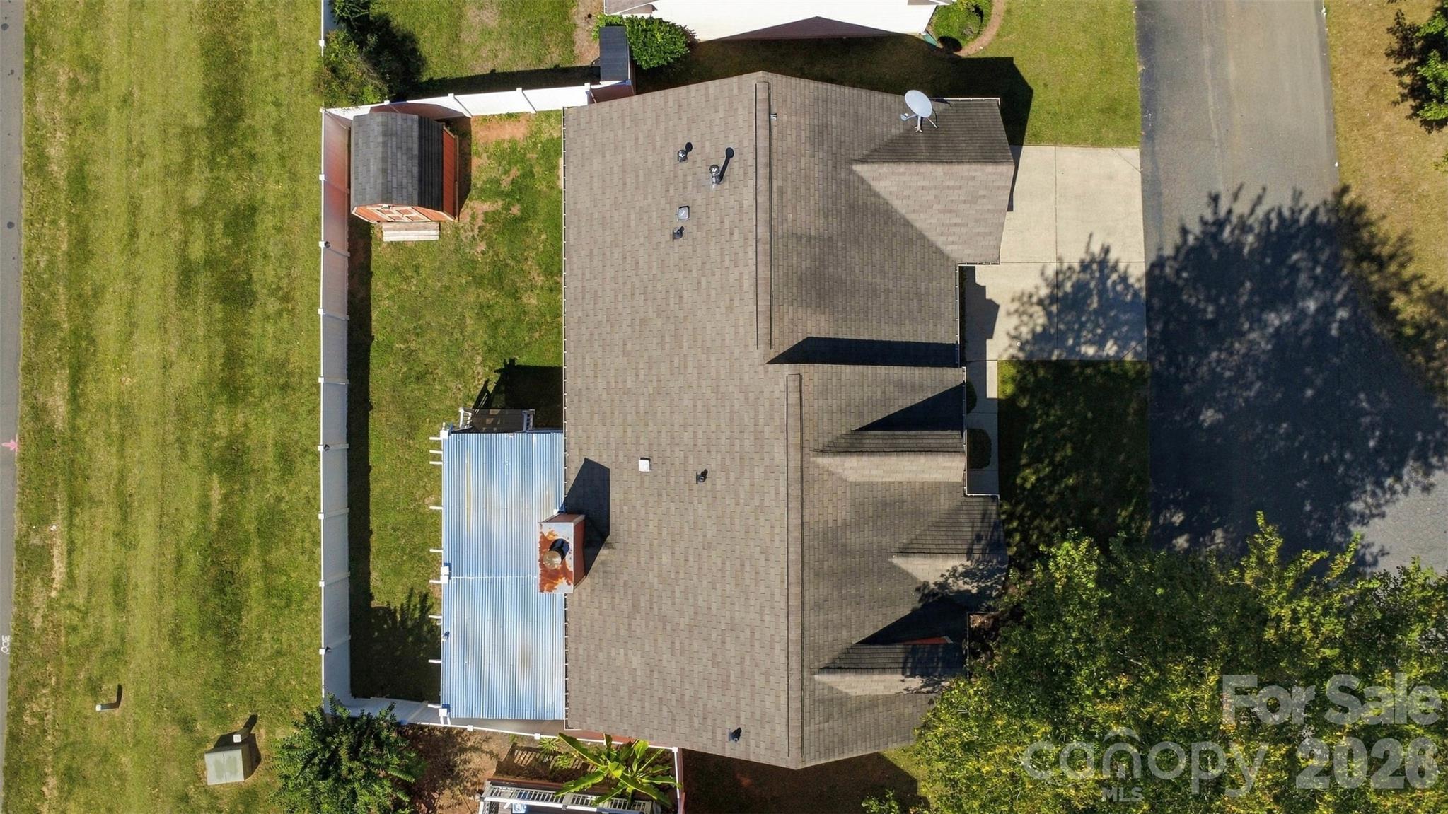 main property photo 35