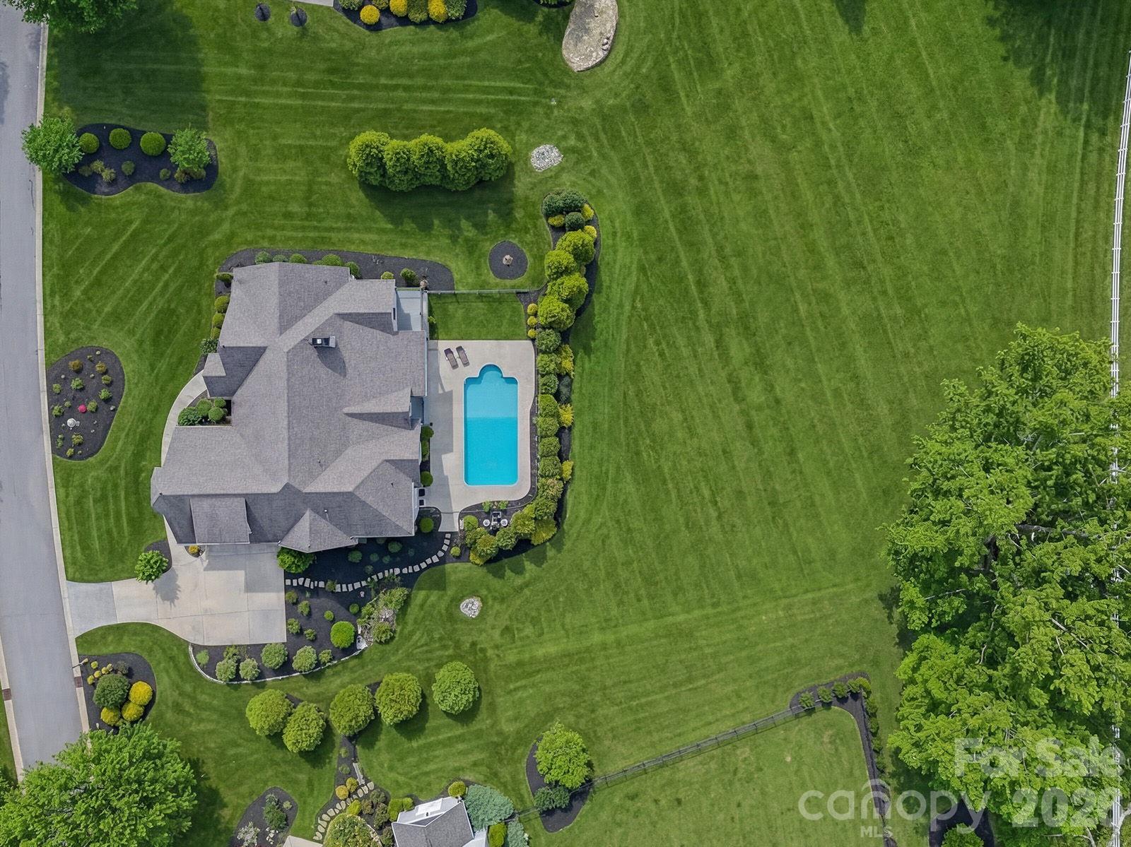main property photo 44