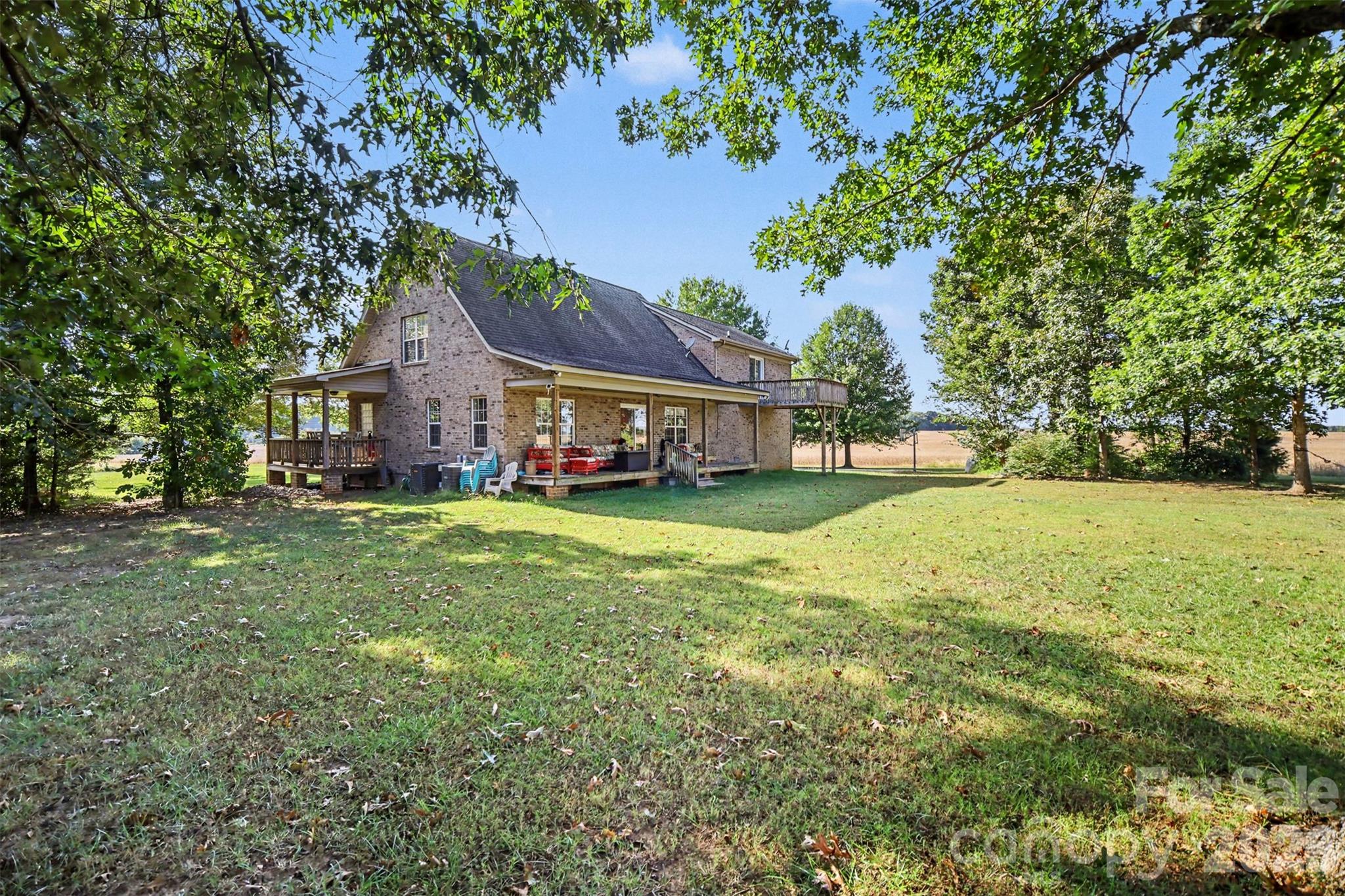 main property photo 33