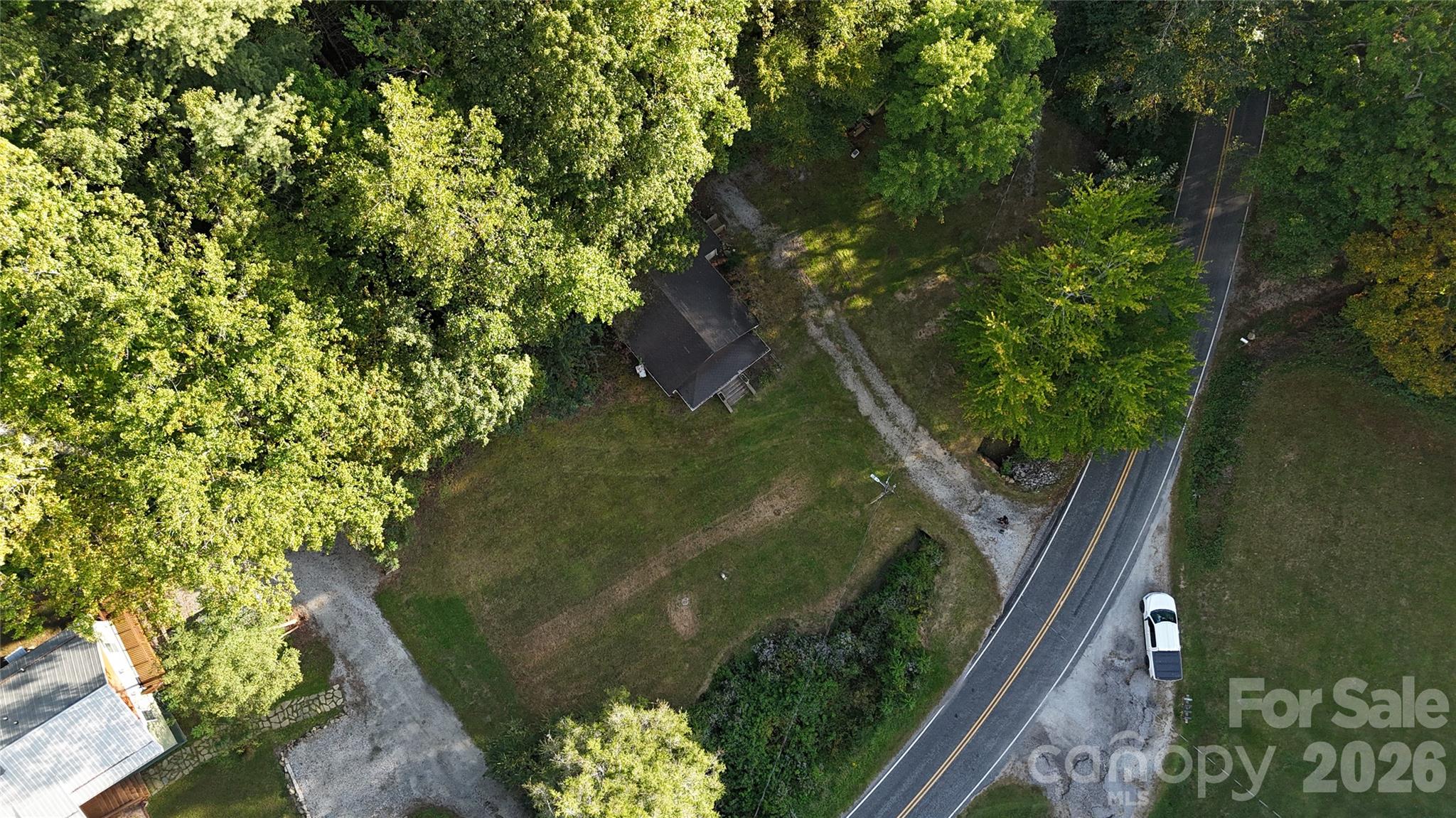 main property photo 30
