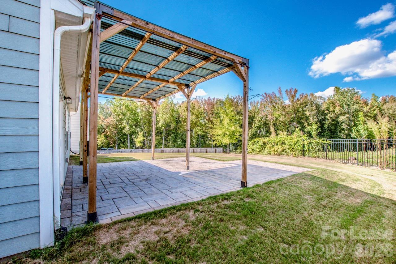 main property photo 47