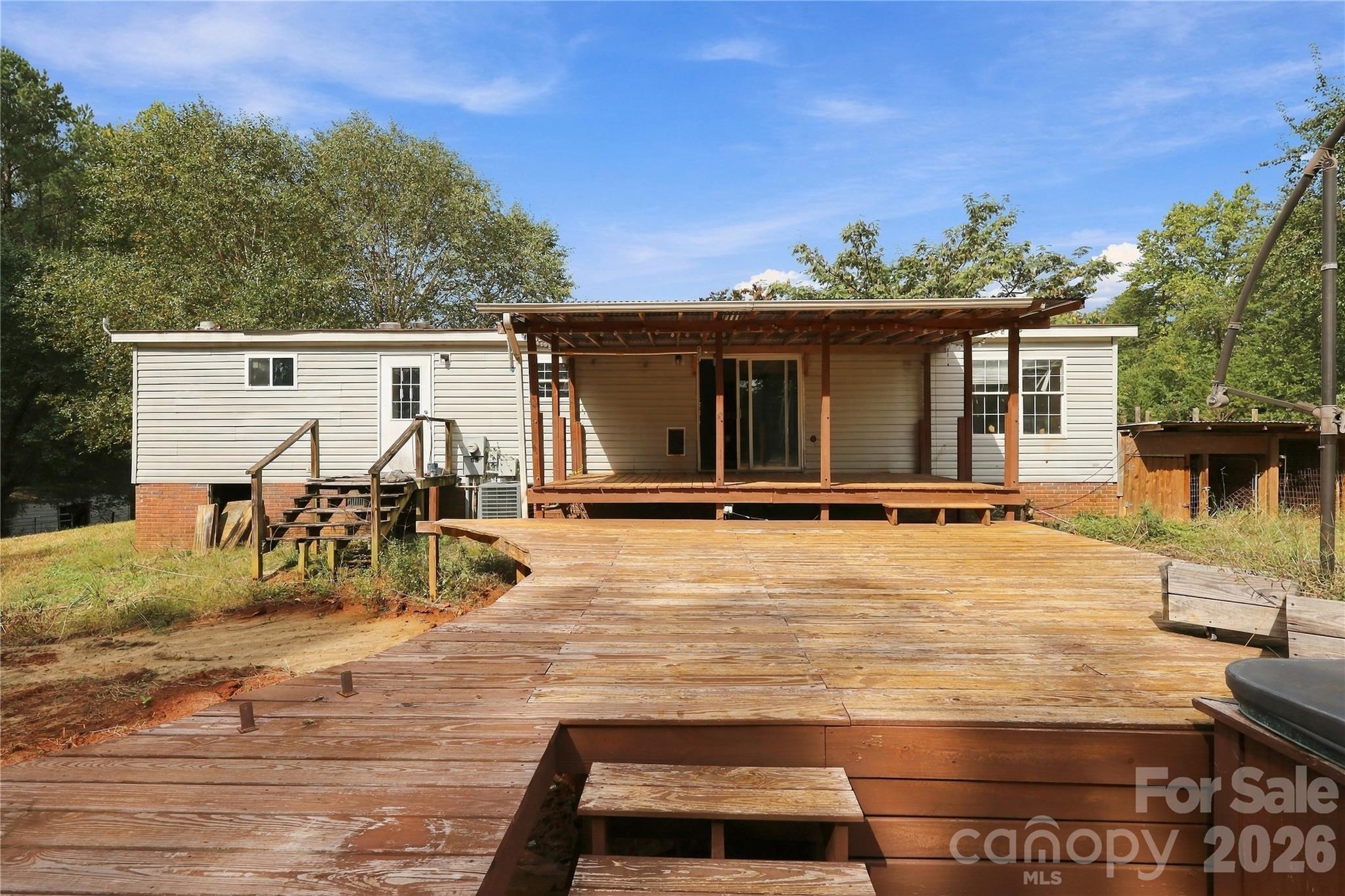 main property photo 34