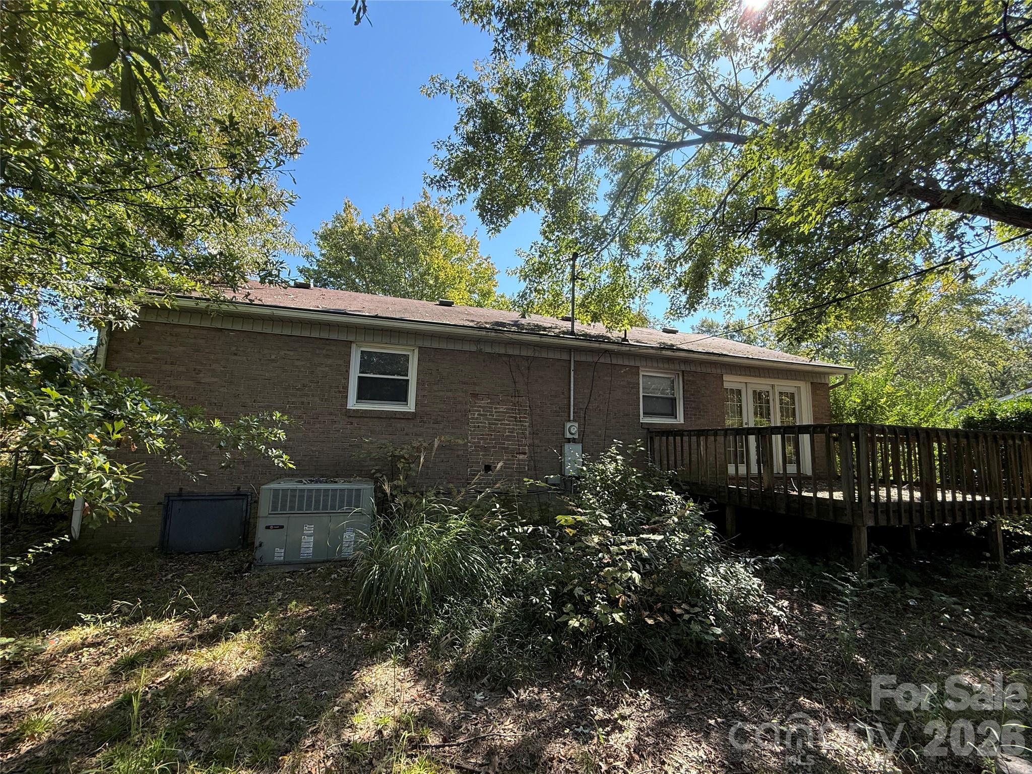 main property photo 23