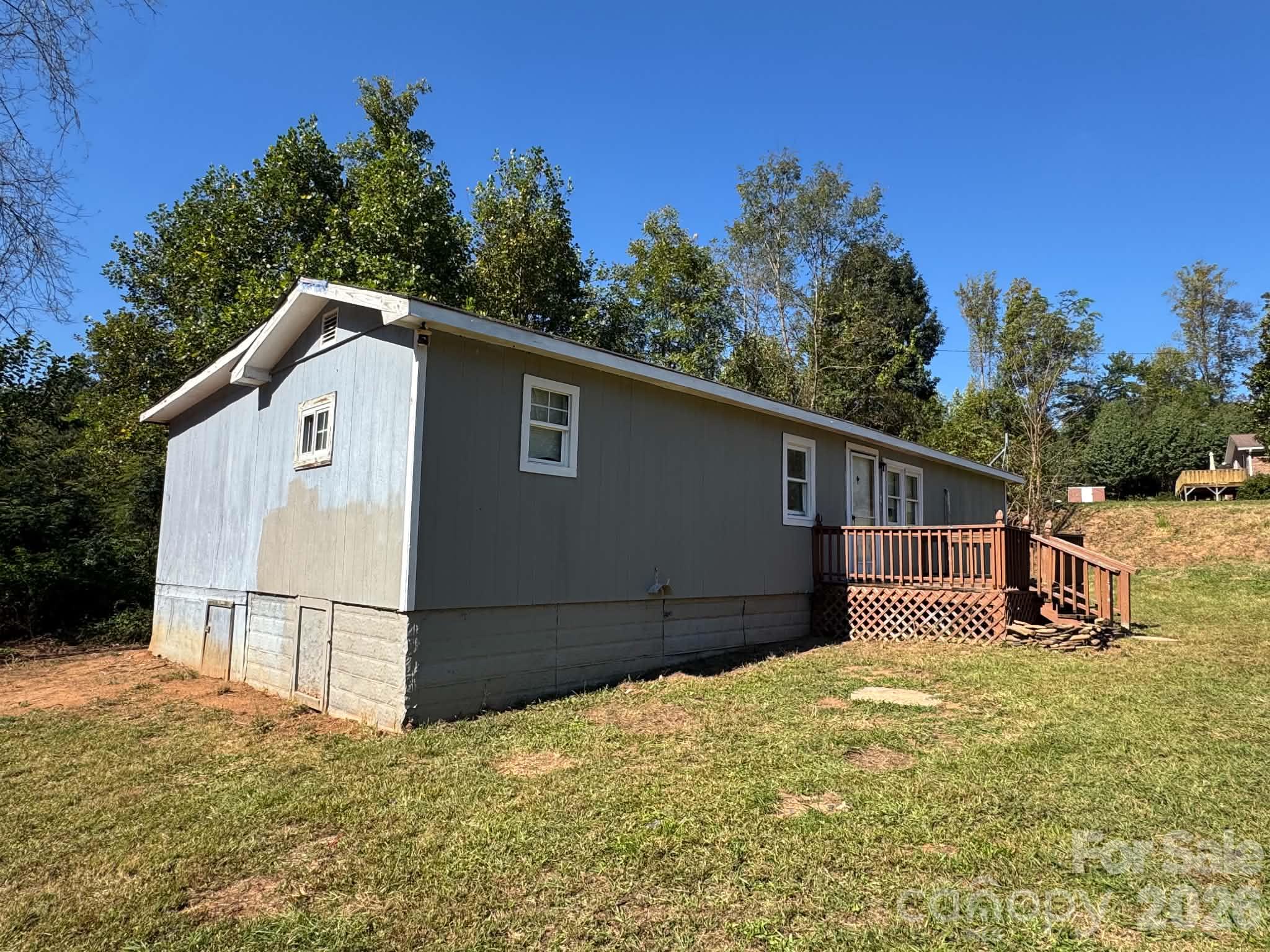 main property photo 18