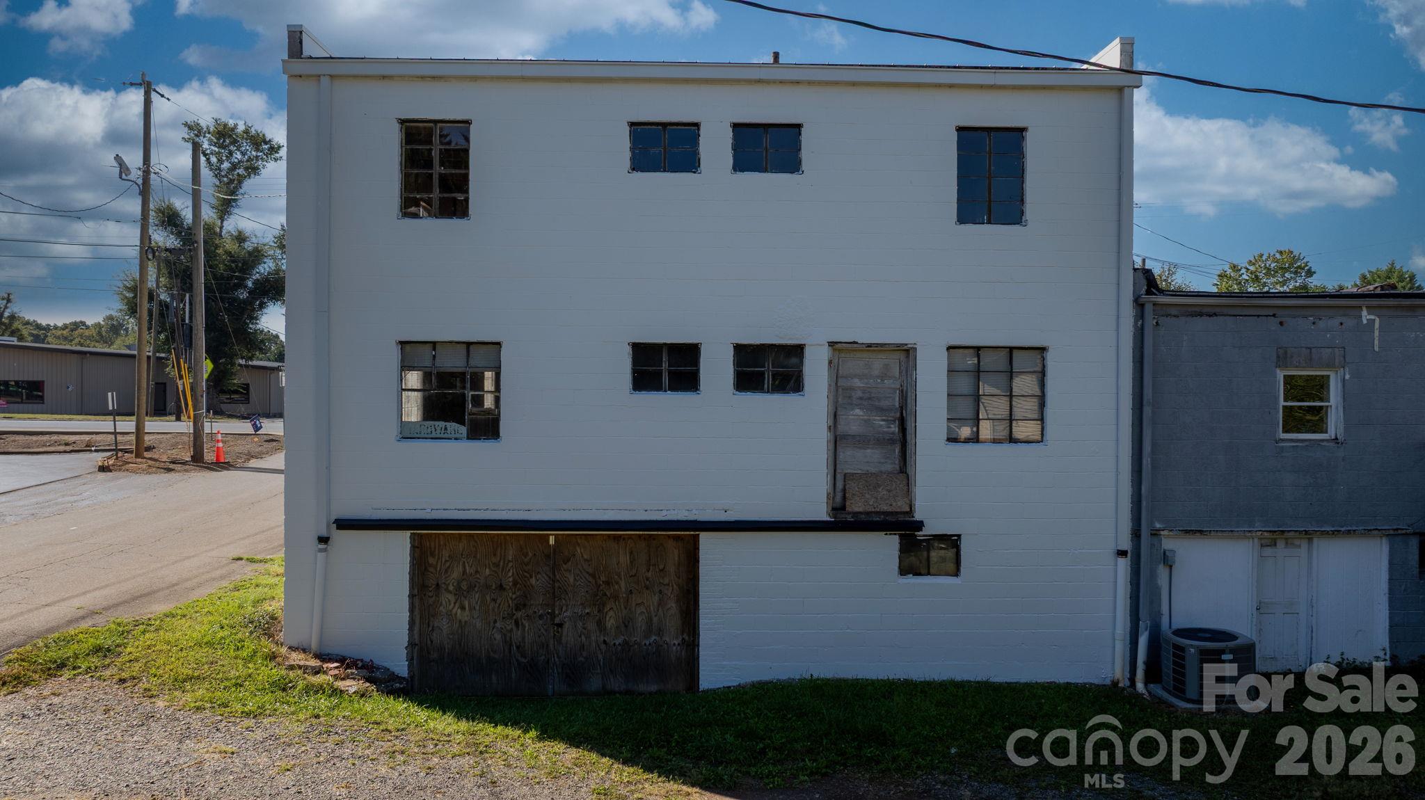 main property photo 37