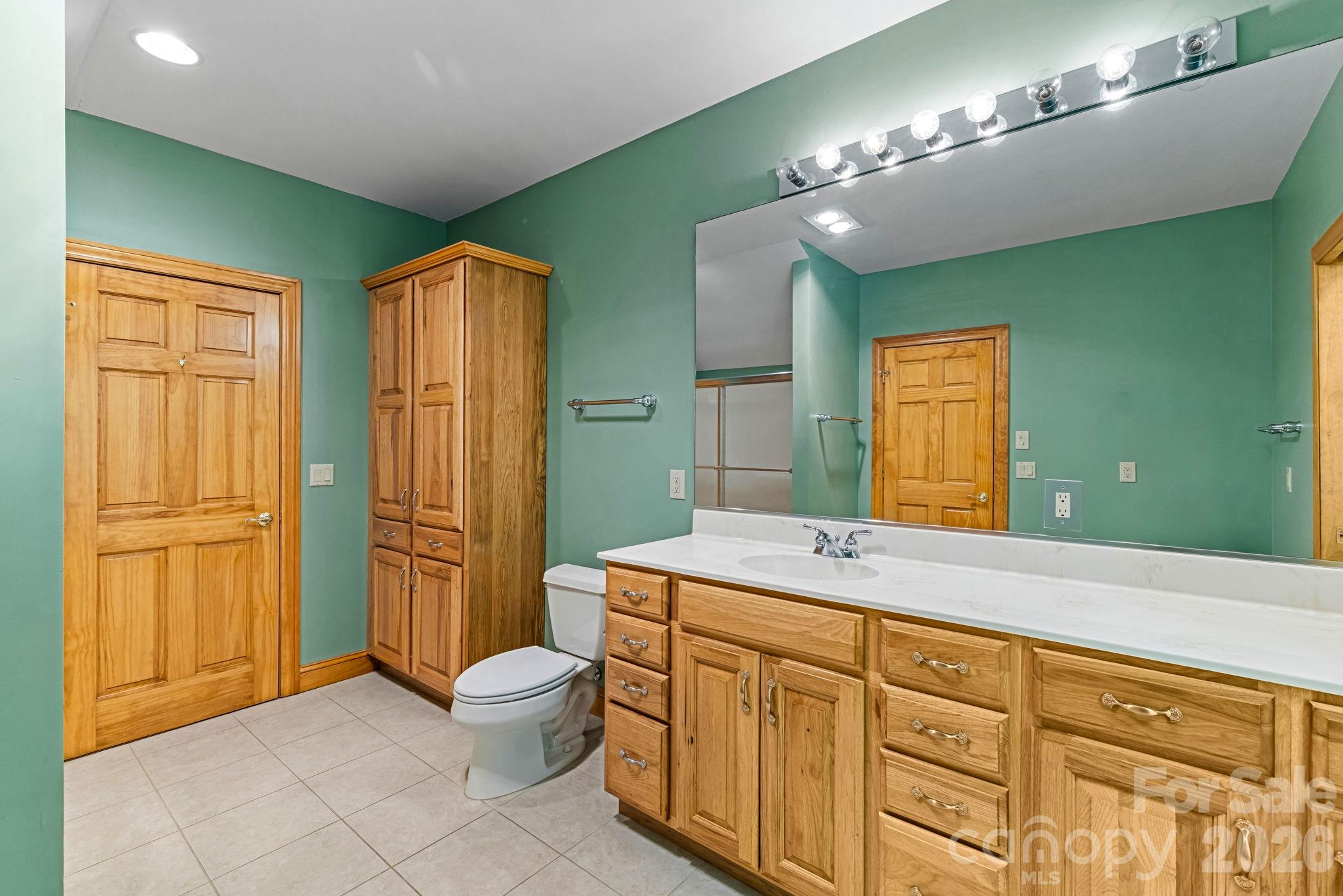 main property photo 44
