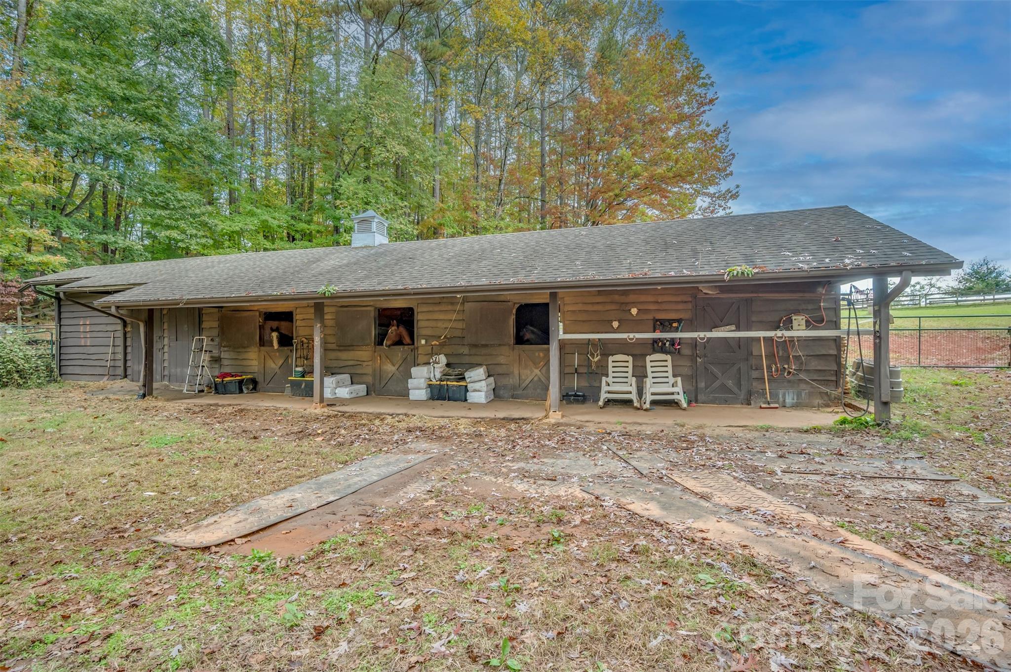main property photo 30