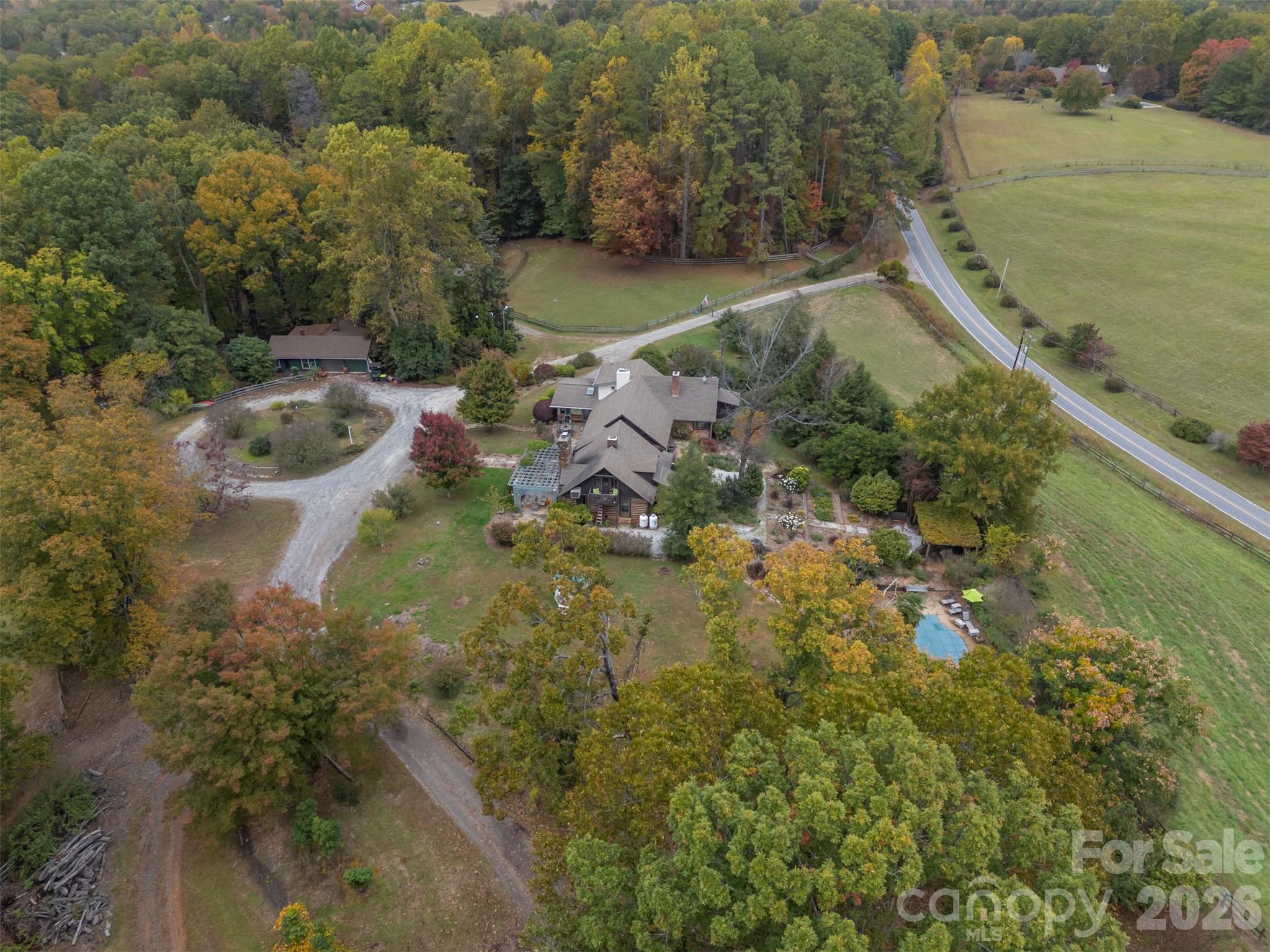 main property photo 4