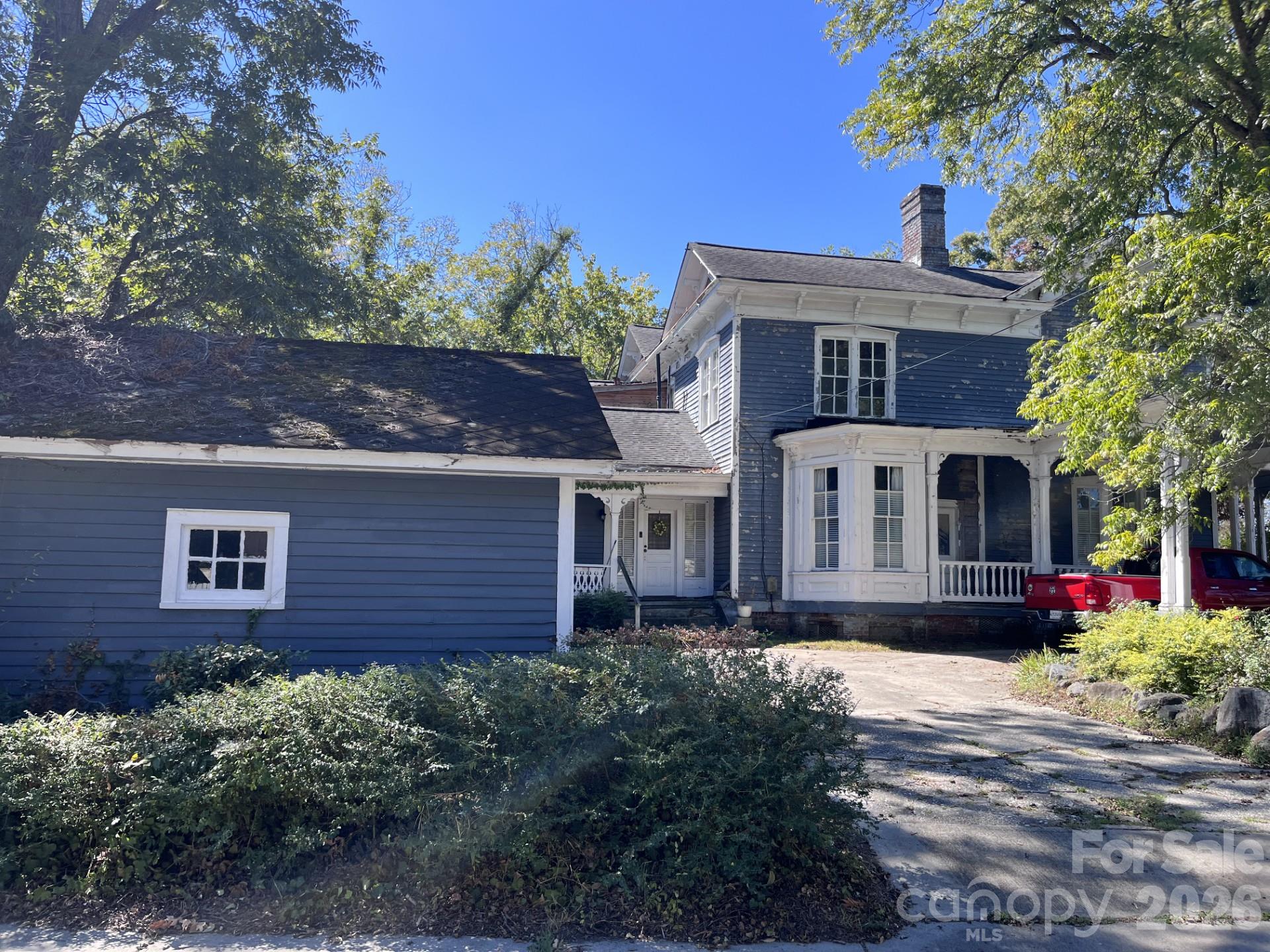 main property photo 2