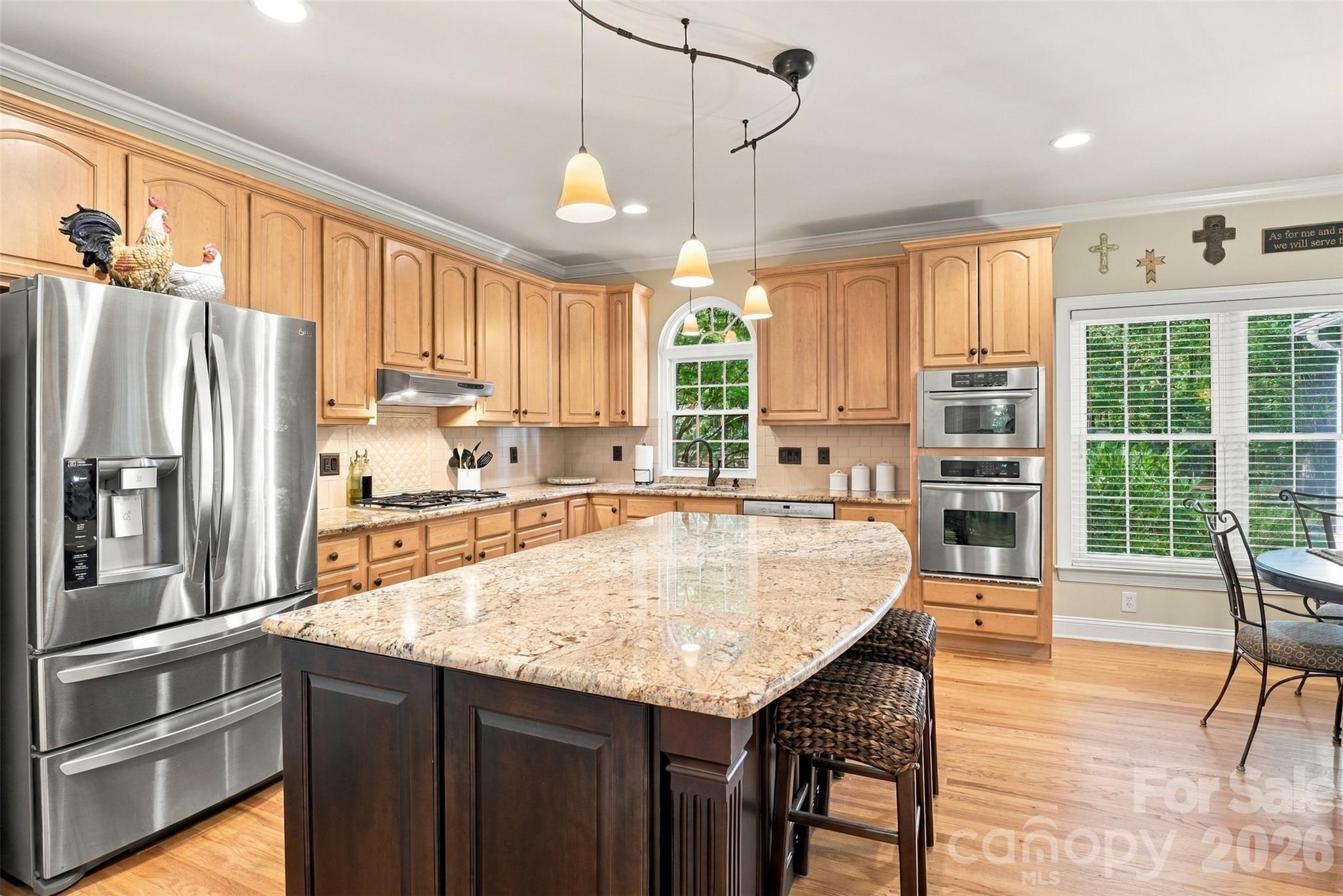 main property photo 10