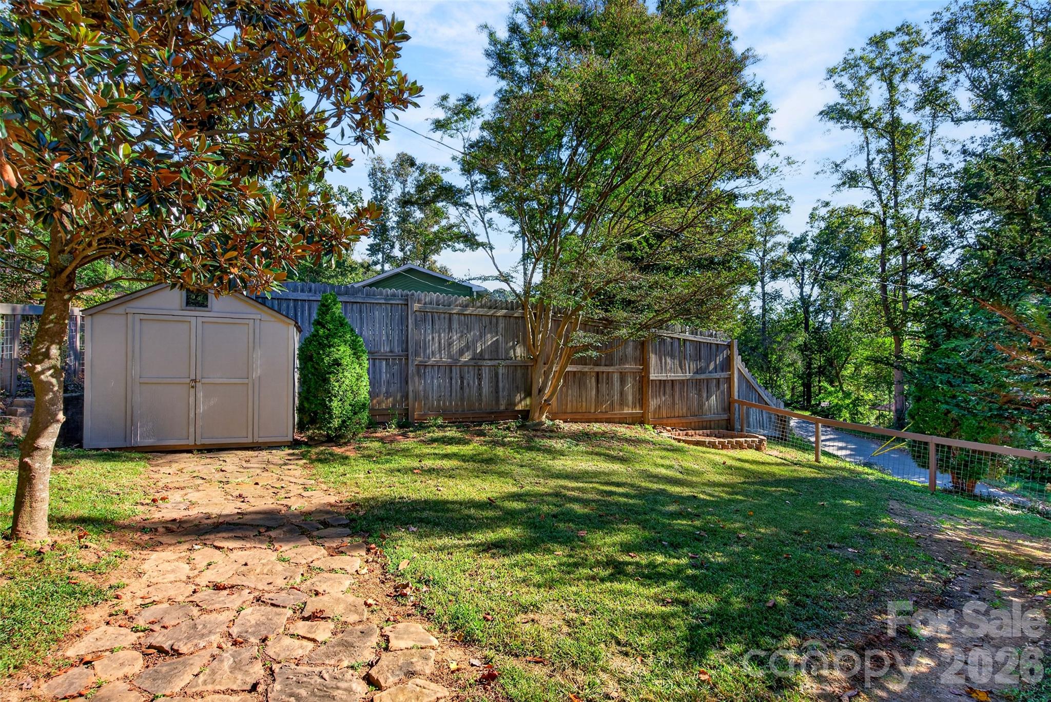 main property photo 29