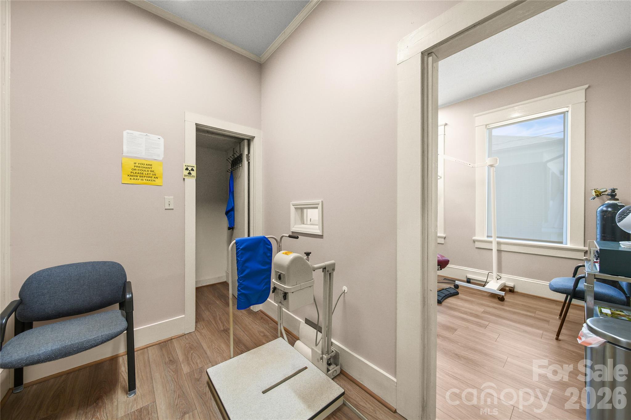 main property photo 8