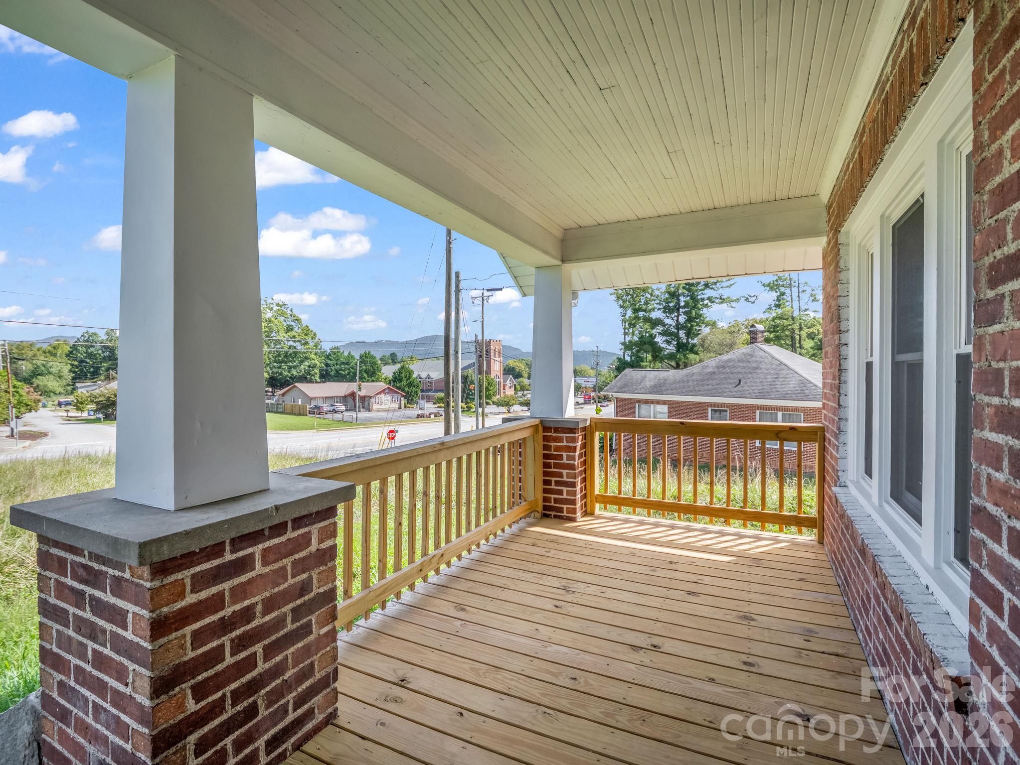 main property photo 14