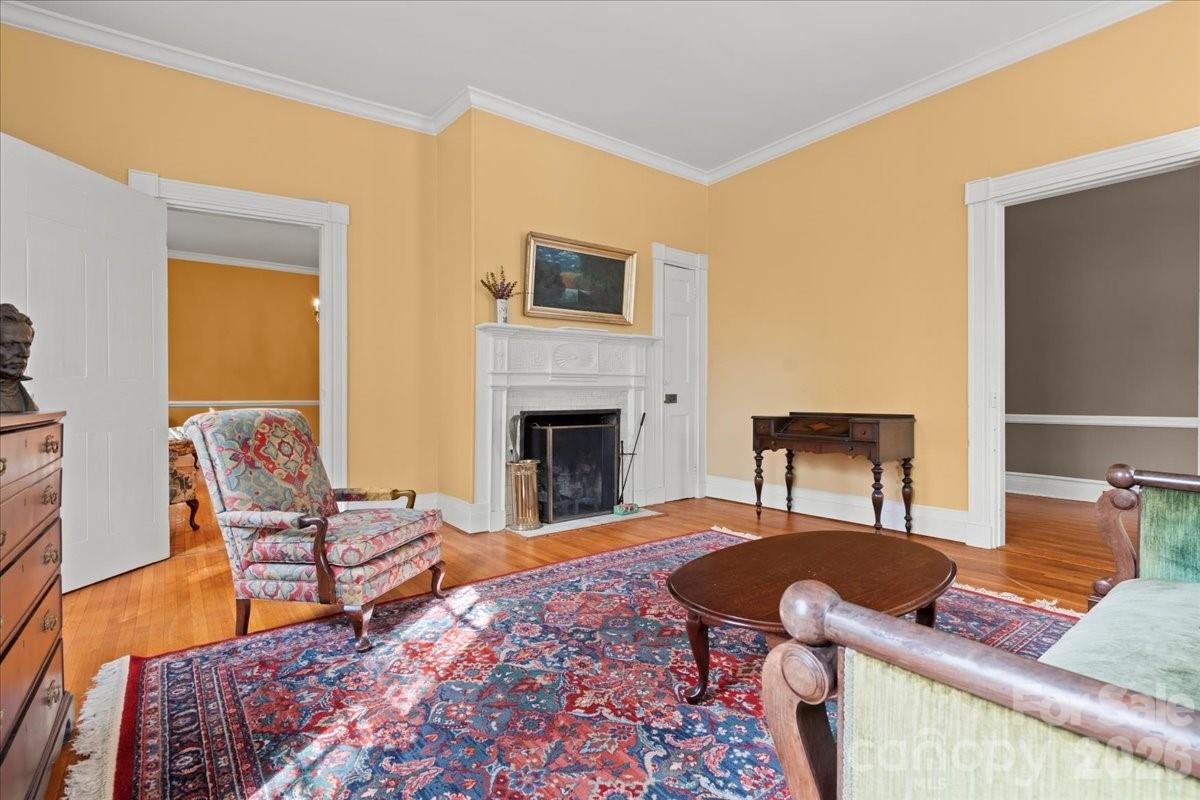 main property photo 12