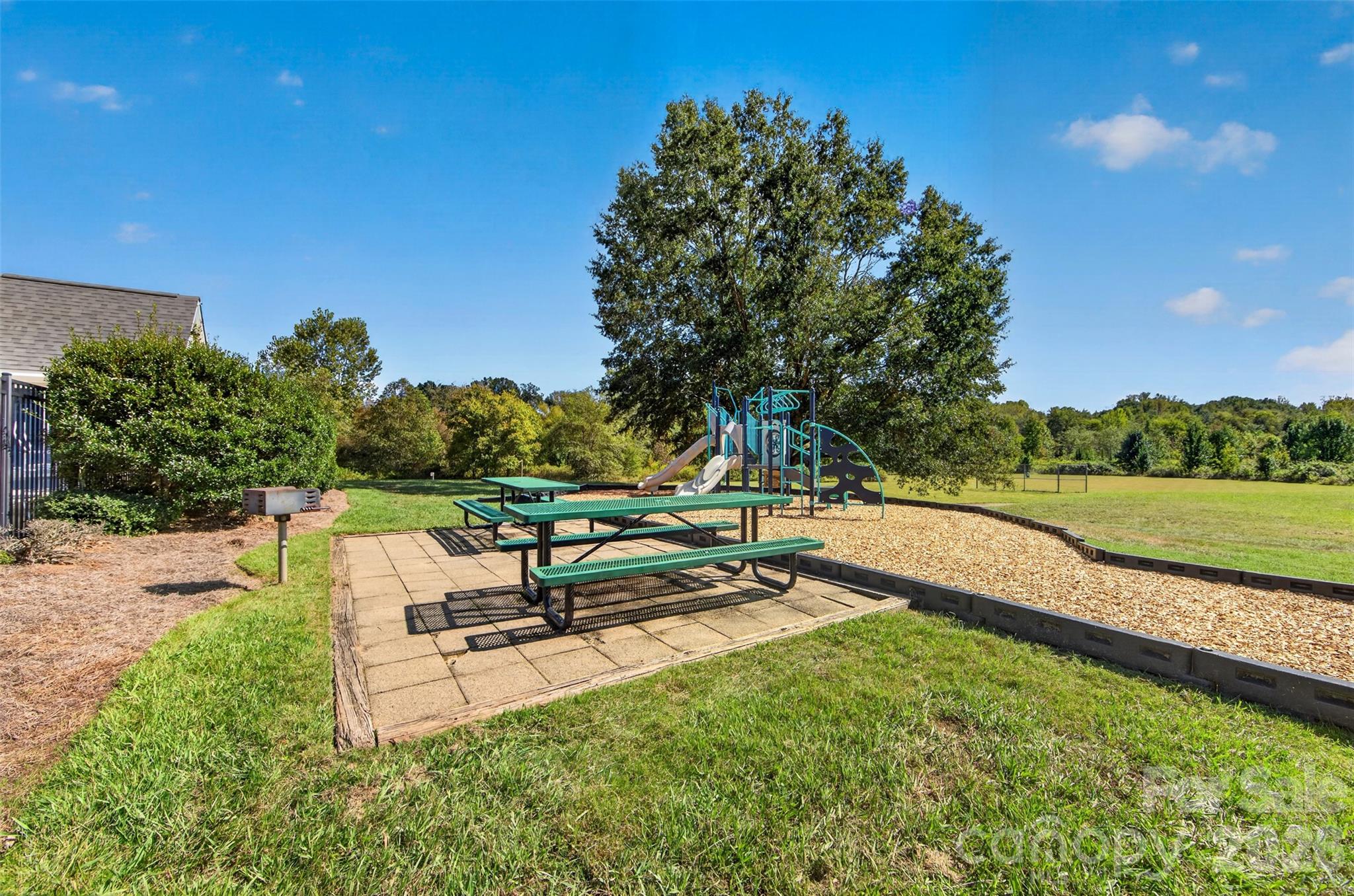 main property photo 45