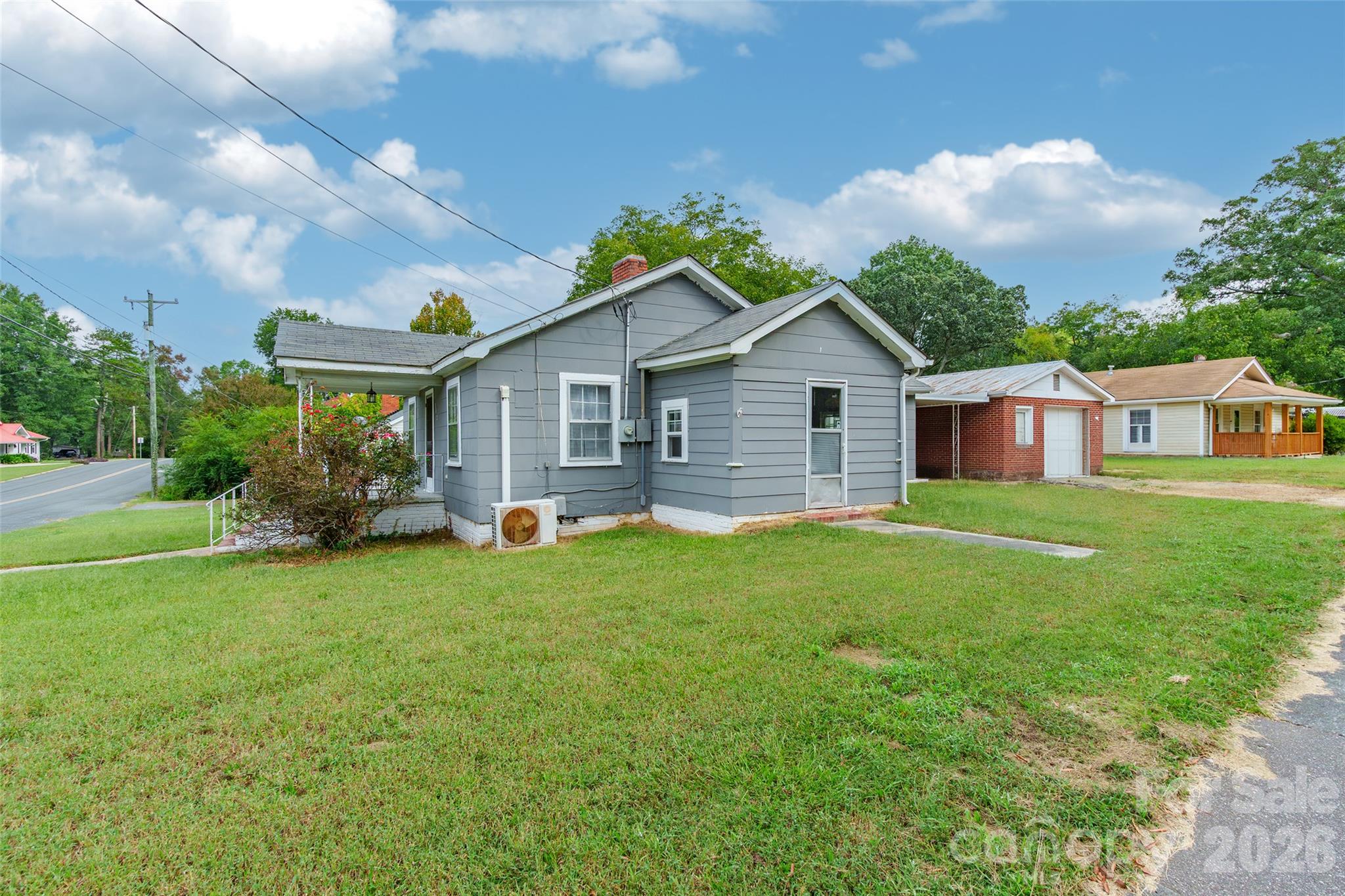 main property photo 22