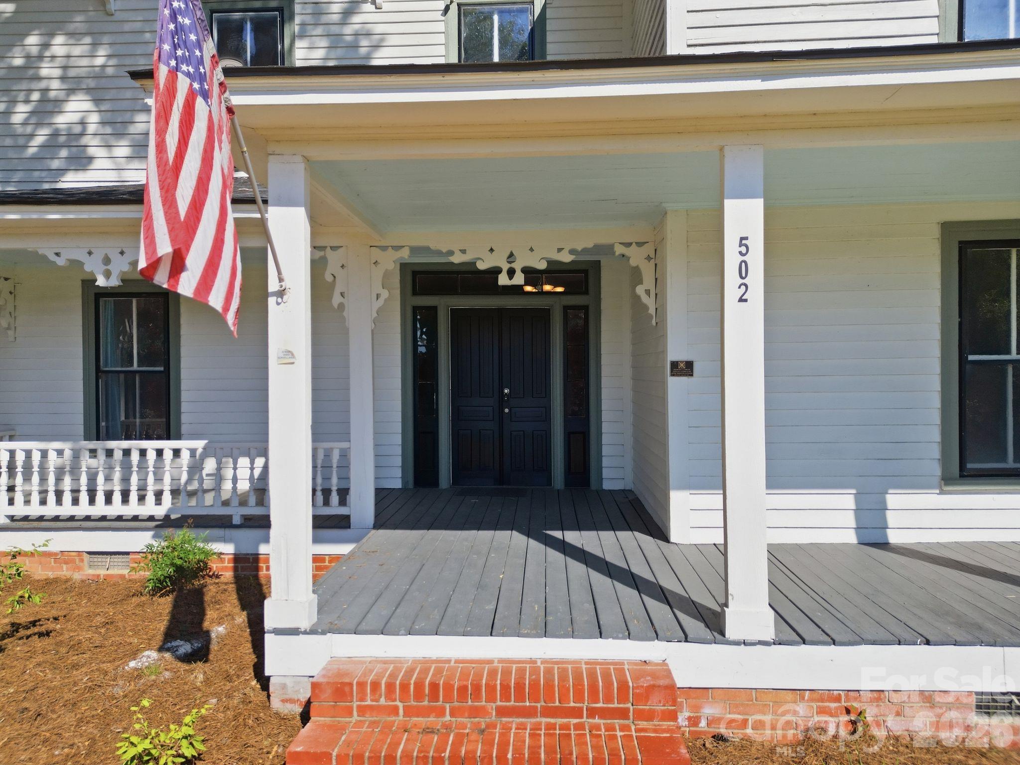 main property photo 3