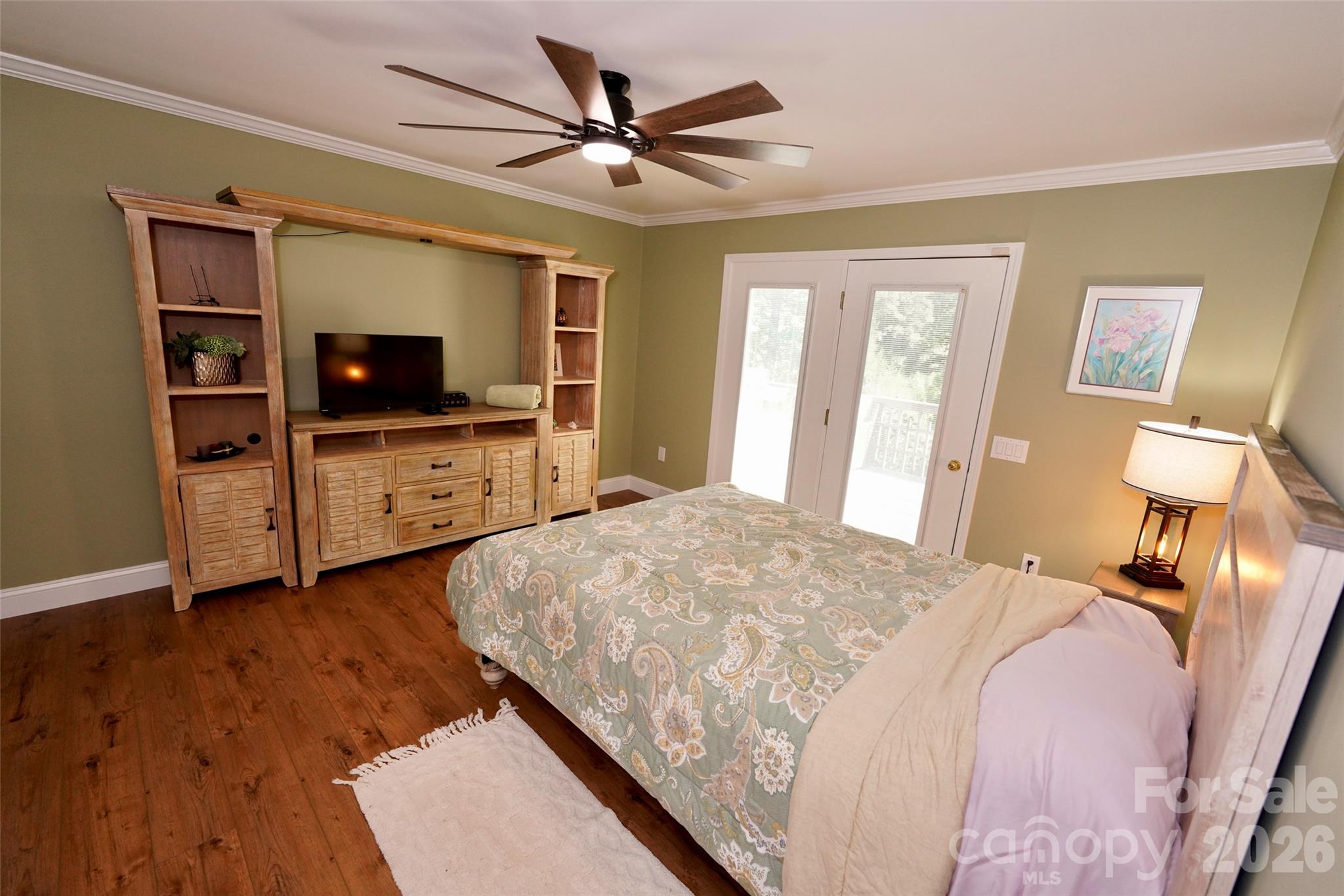 main property photo 16