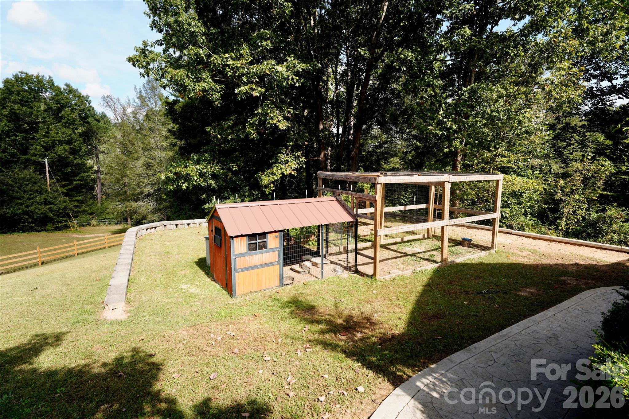 main property photo 34