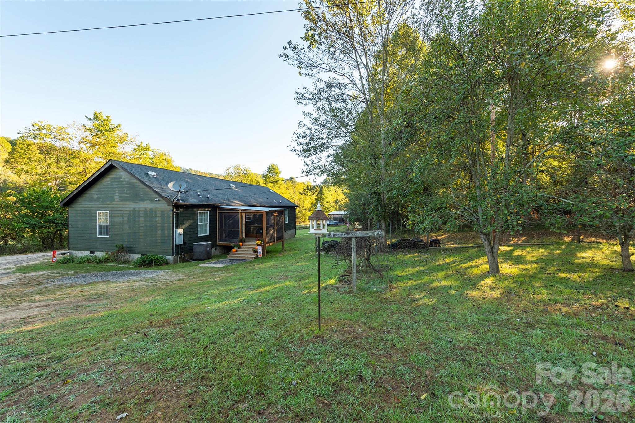 main property photo 27