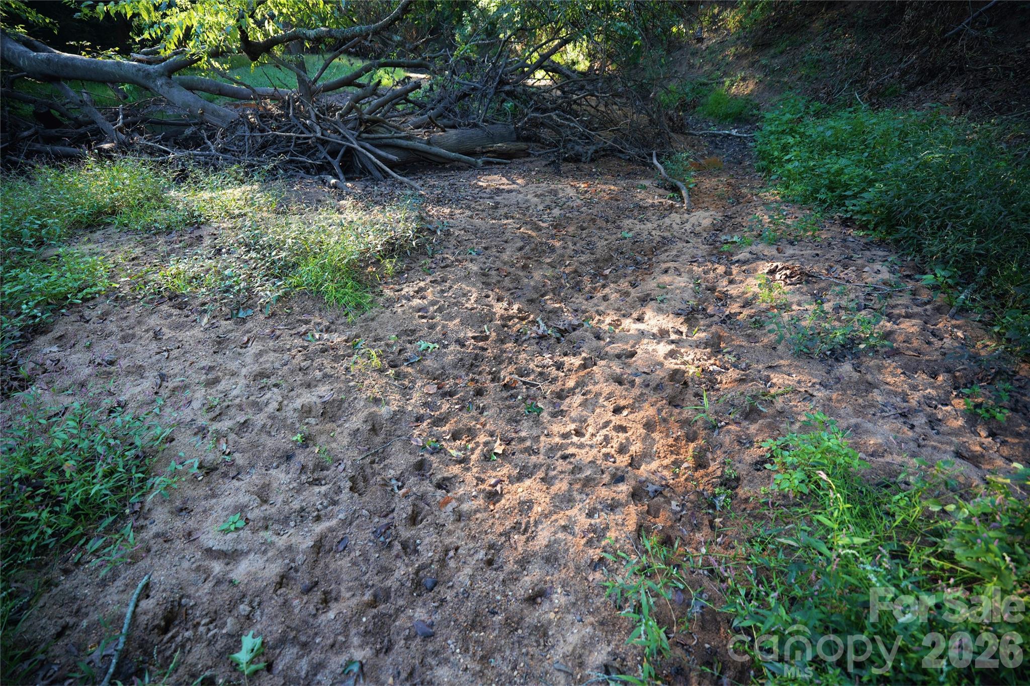 main property photo 34