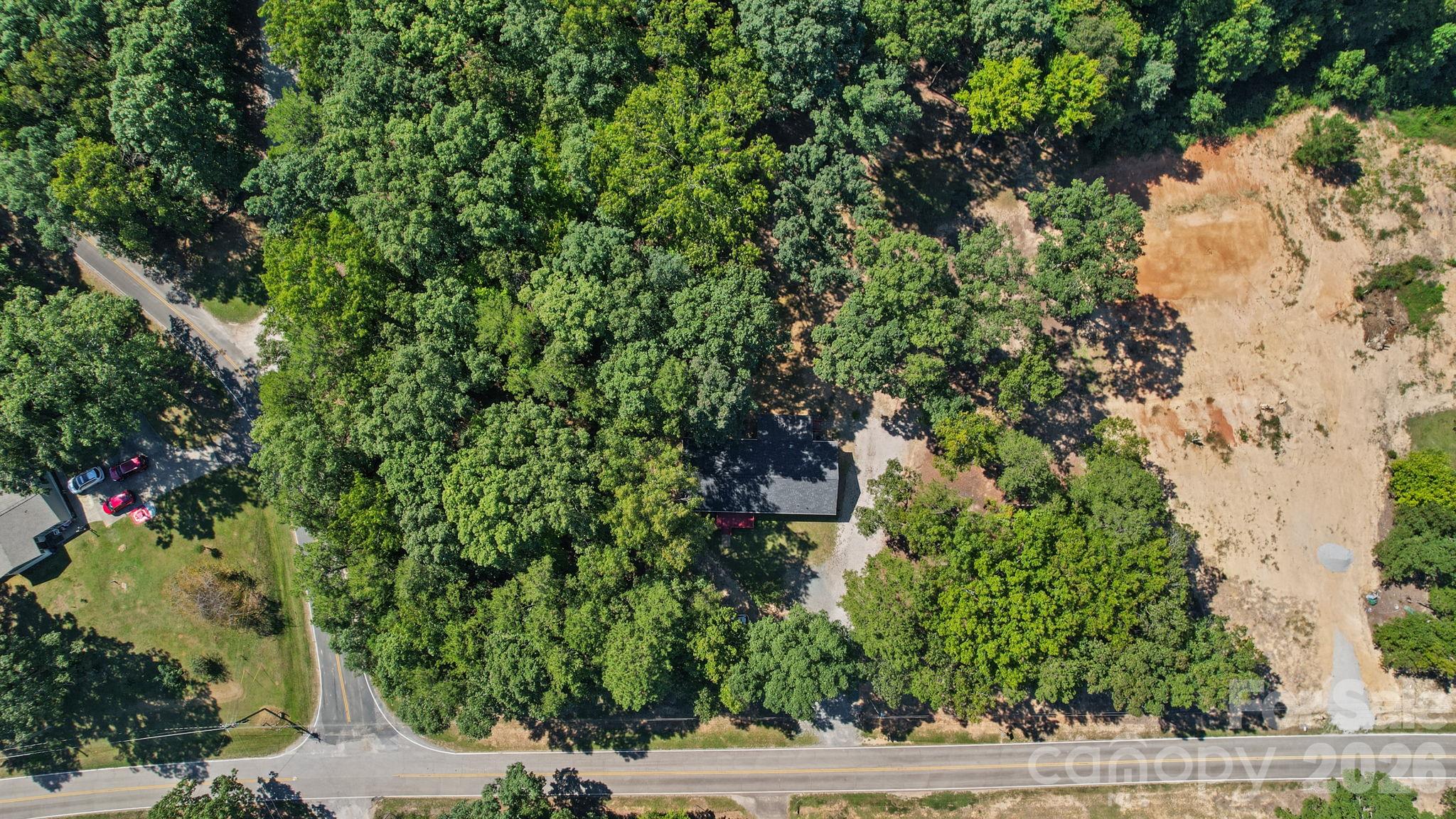 main property photo 22