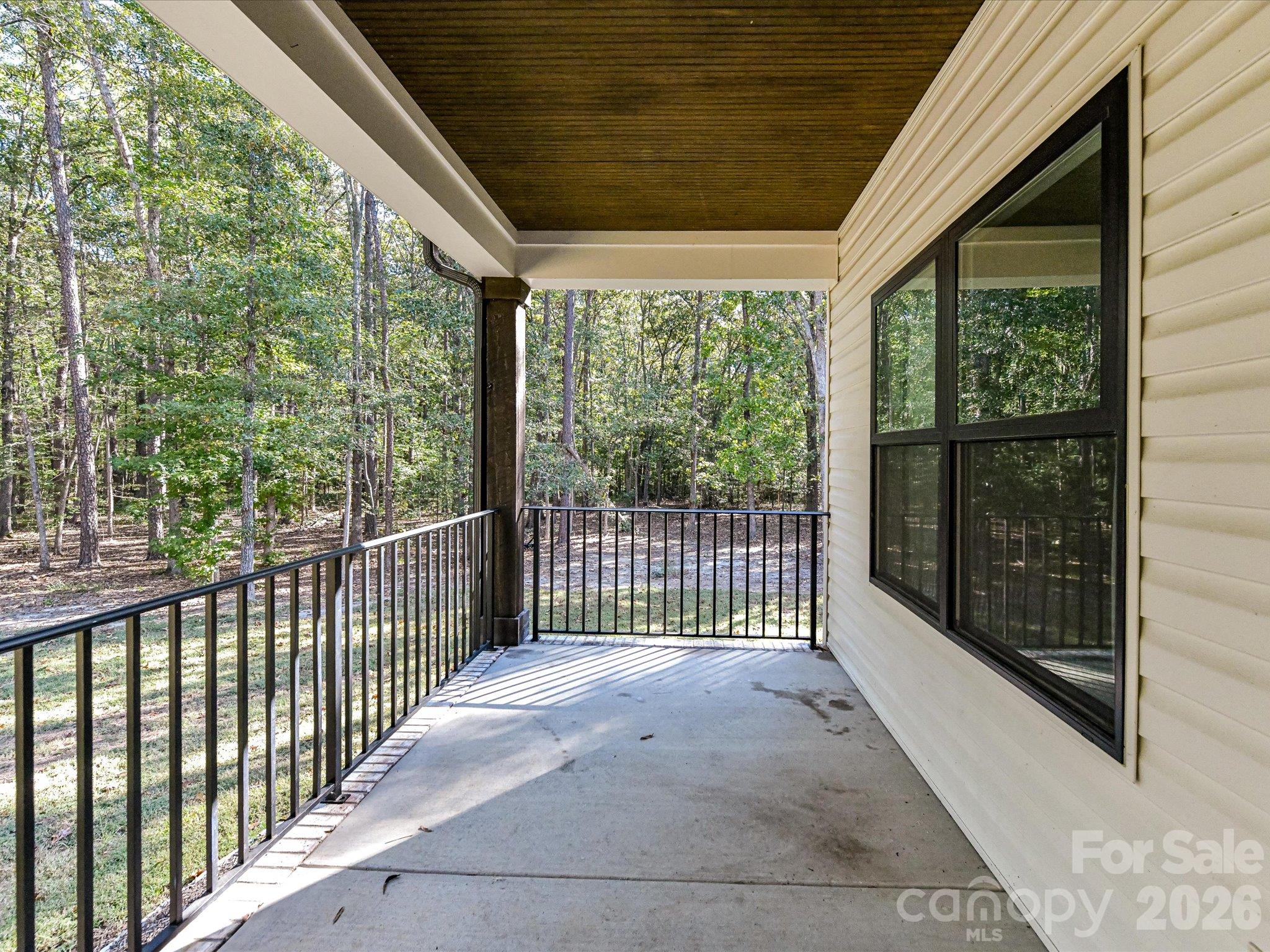 main property photo 20