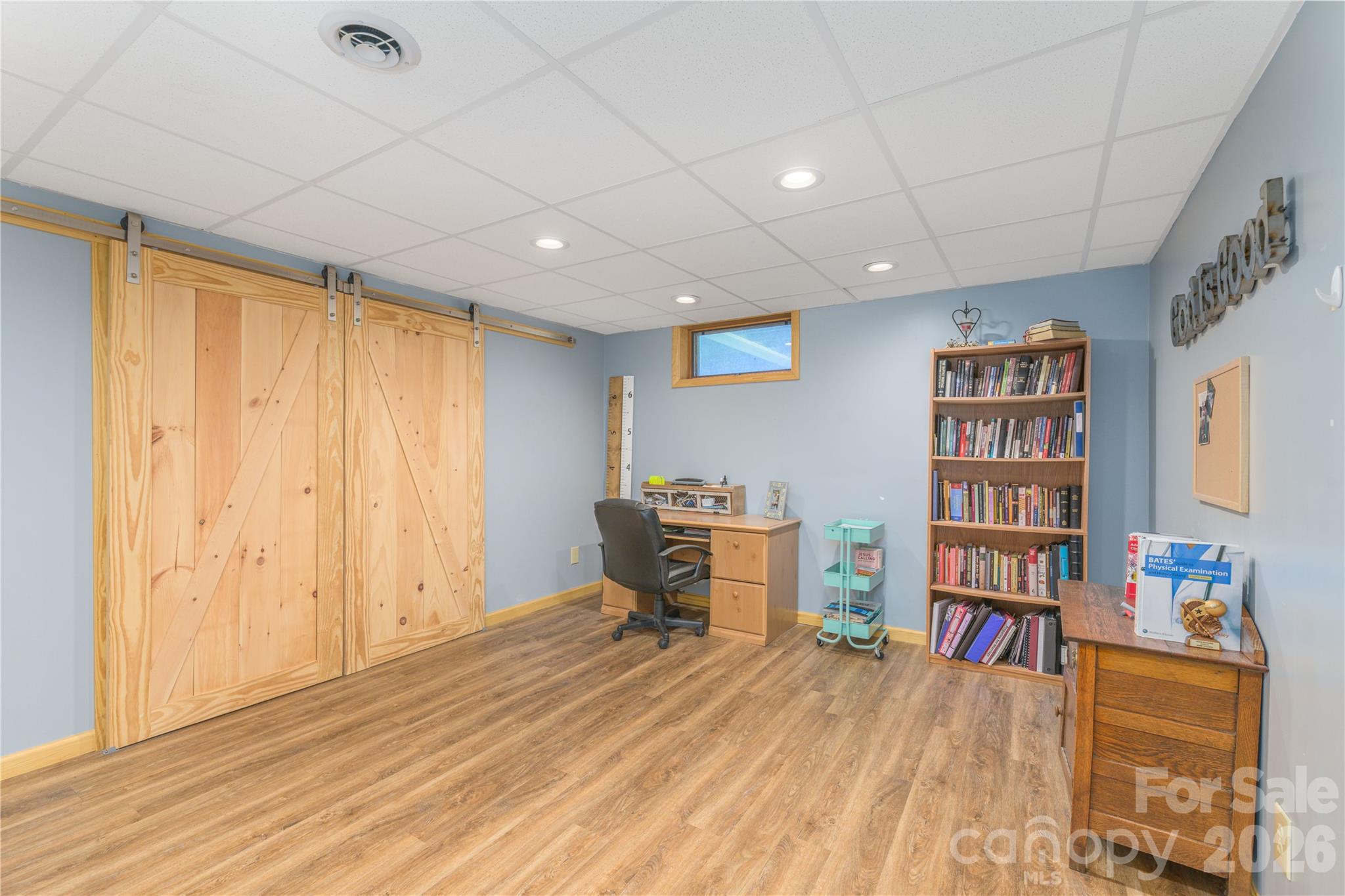 main property photo 23