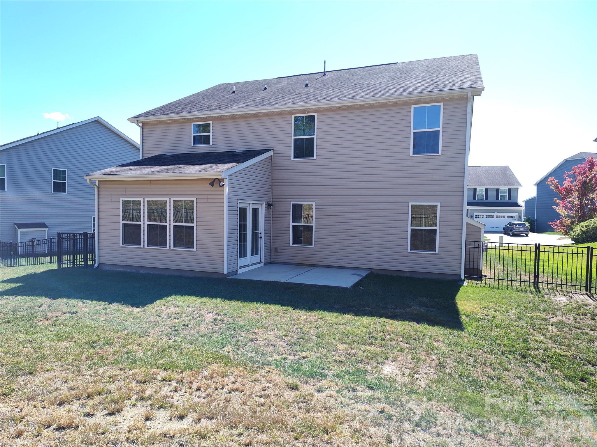 main property photo 38