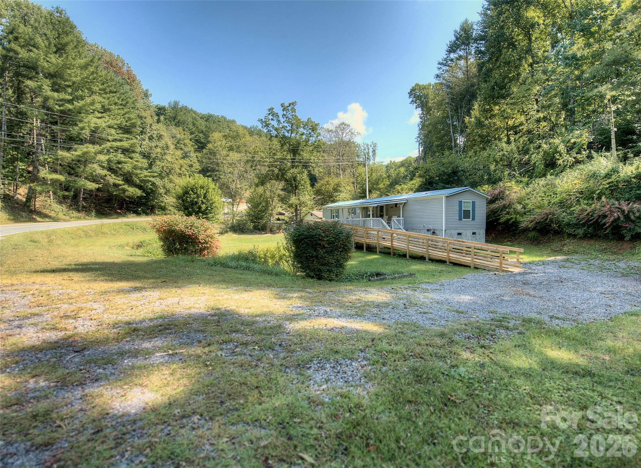 main property photo 14