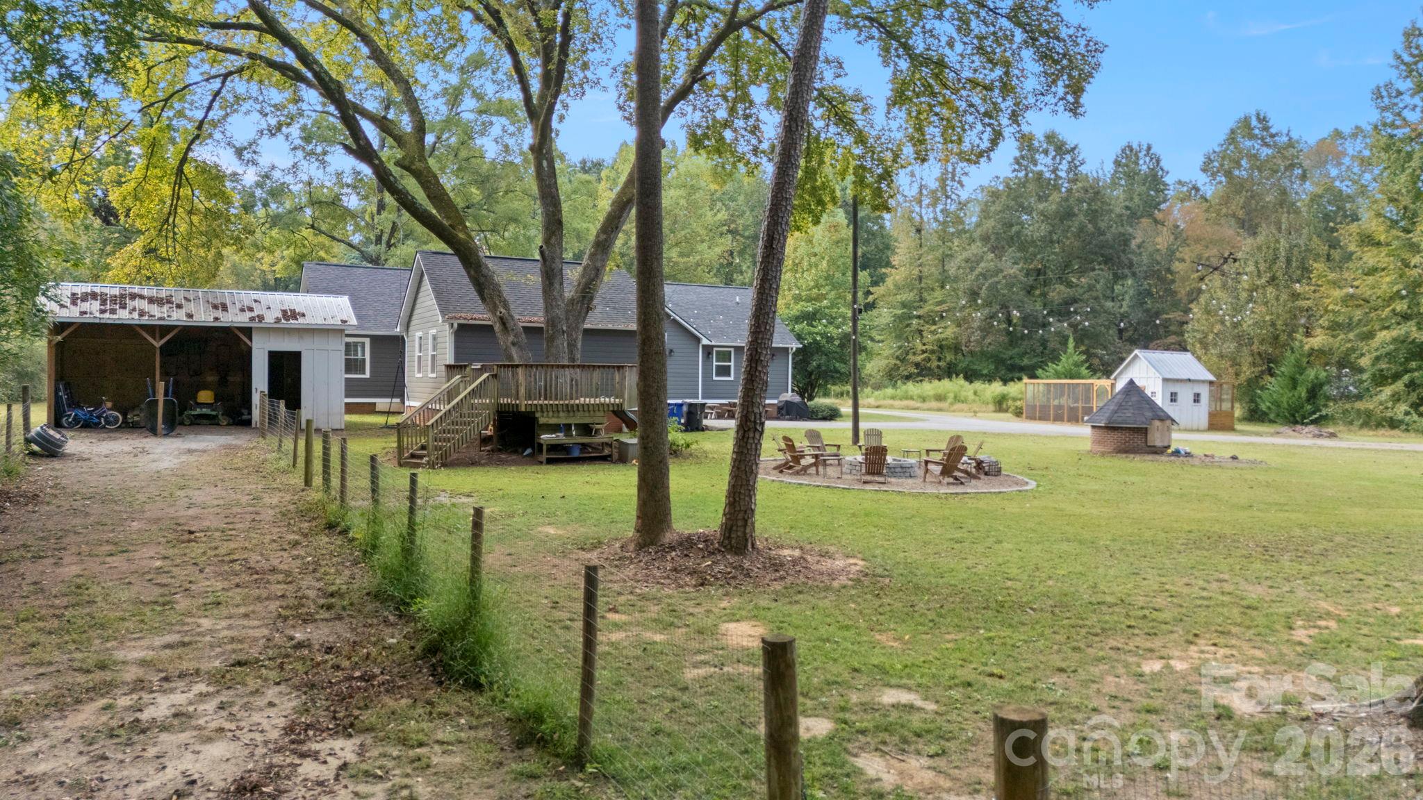 main property photo 18