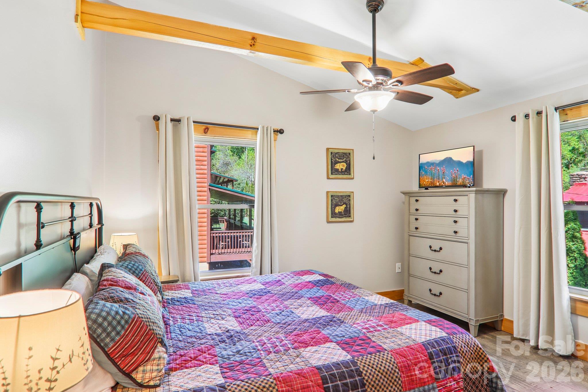 main property photo 33