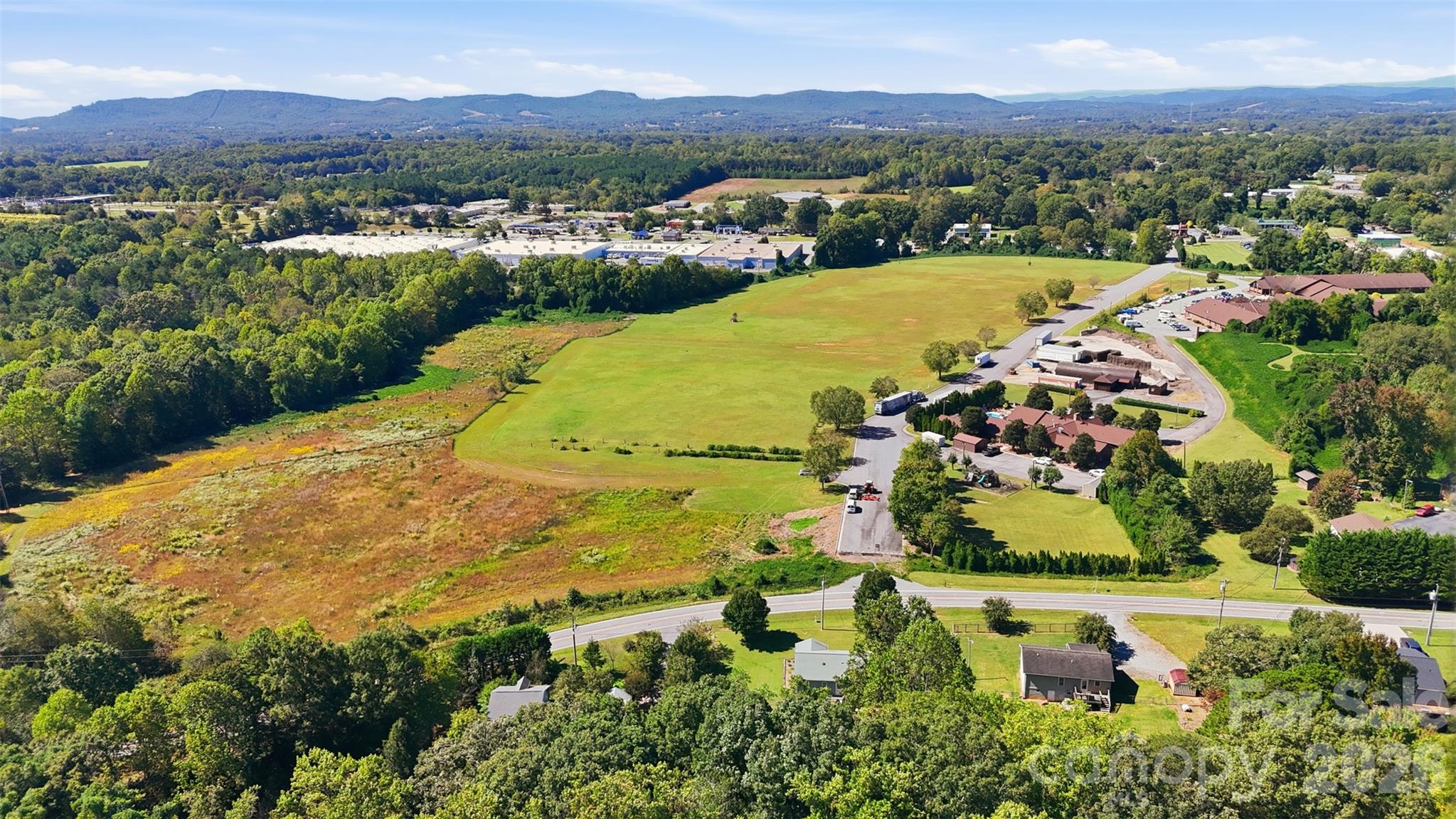 main property photo 10