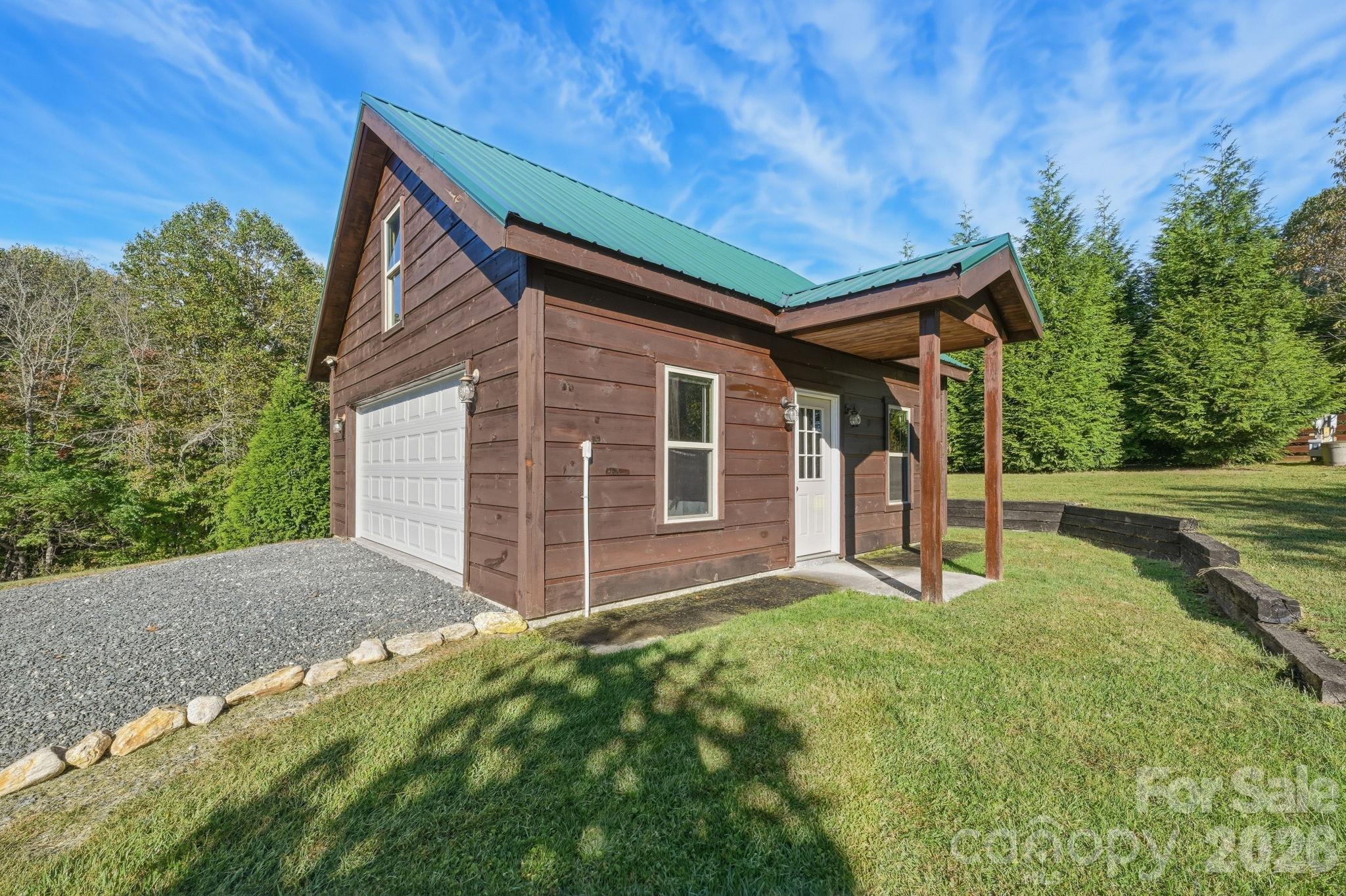 main property photo 31