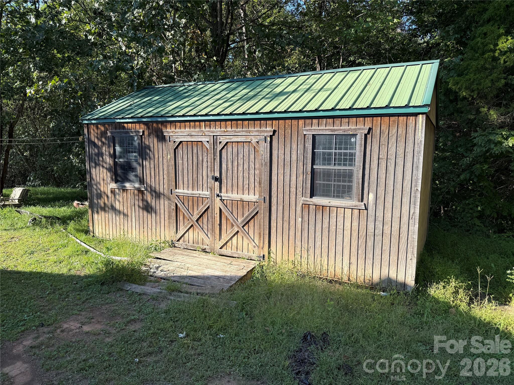 main property photo 6