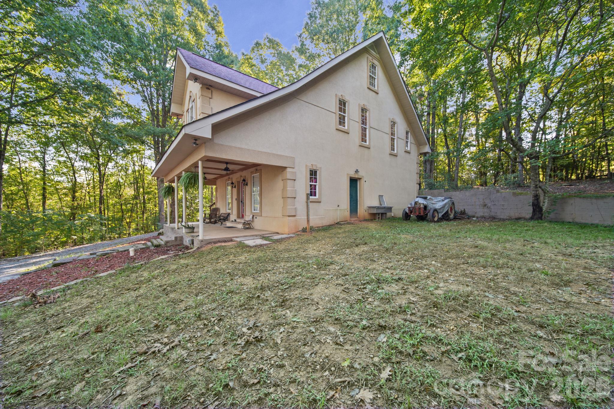 main property photo 26