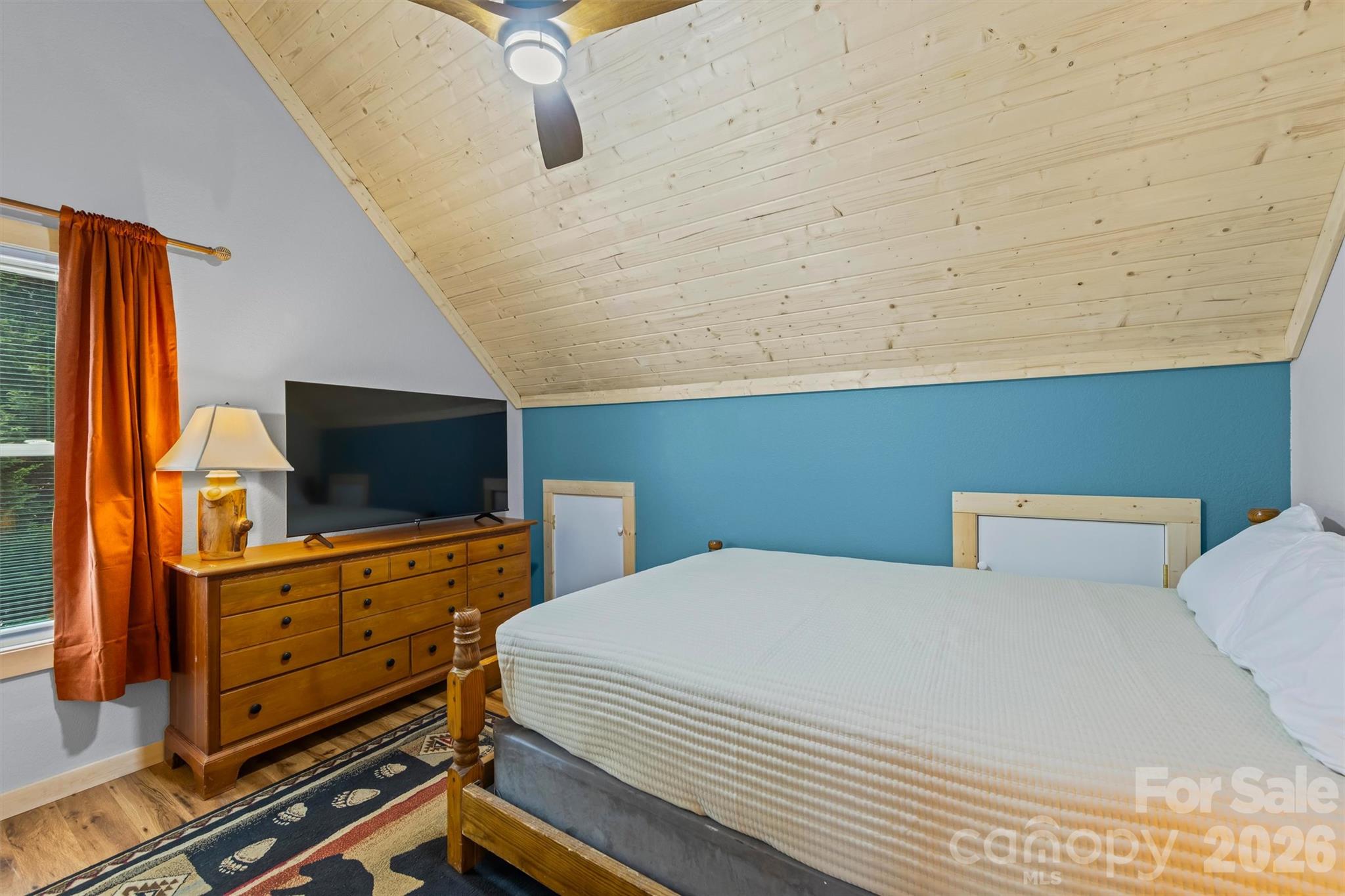 main property photo 27