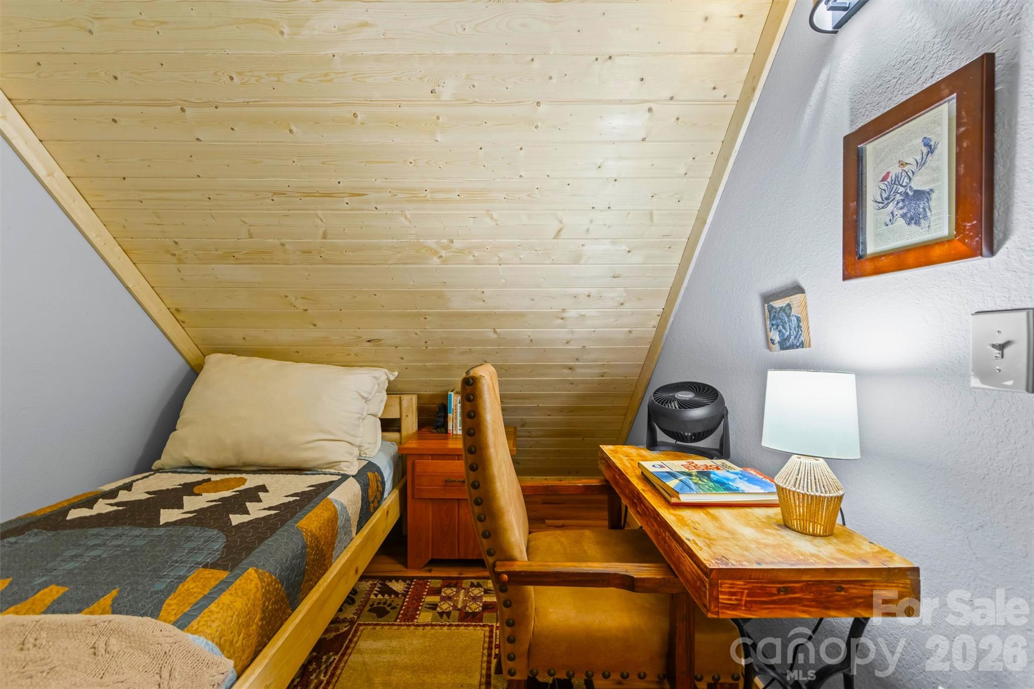 main property photo 34