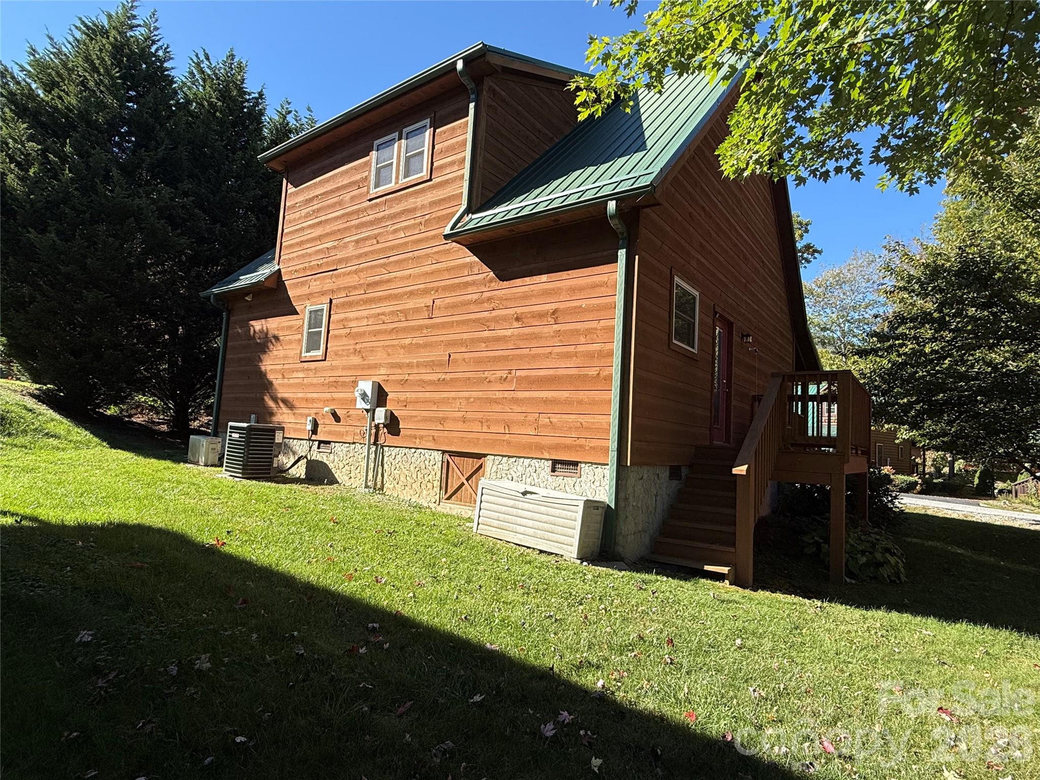 main property photo 35
