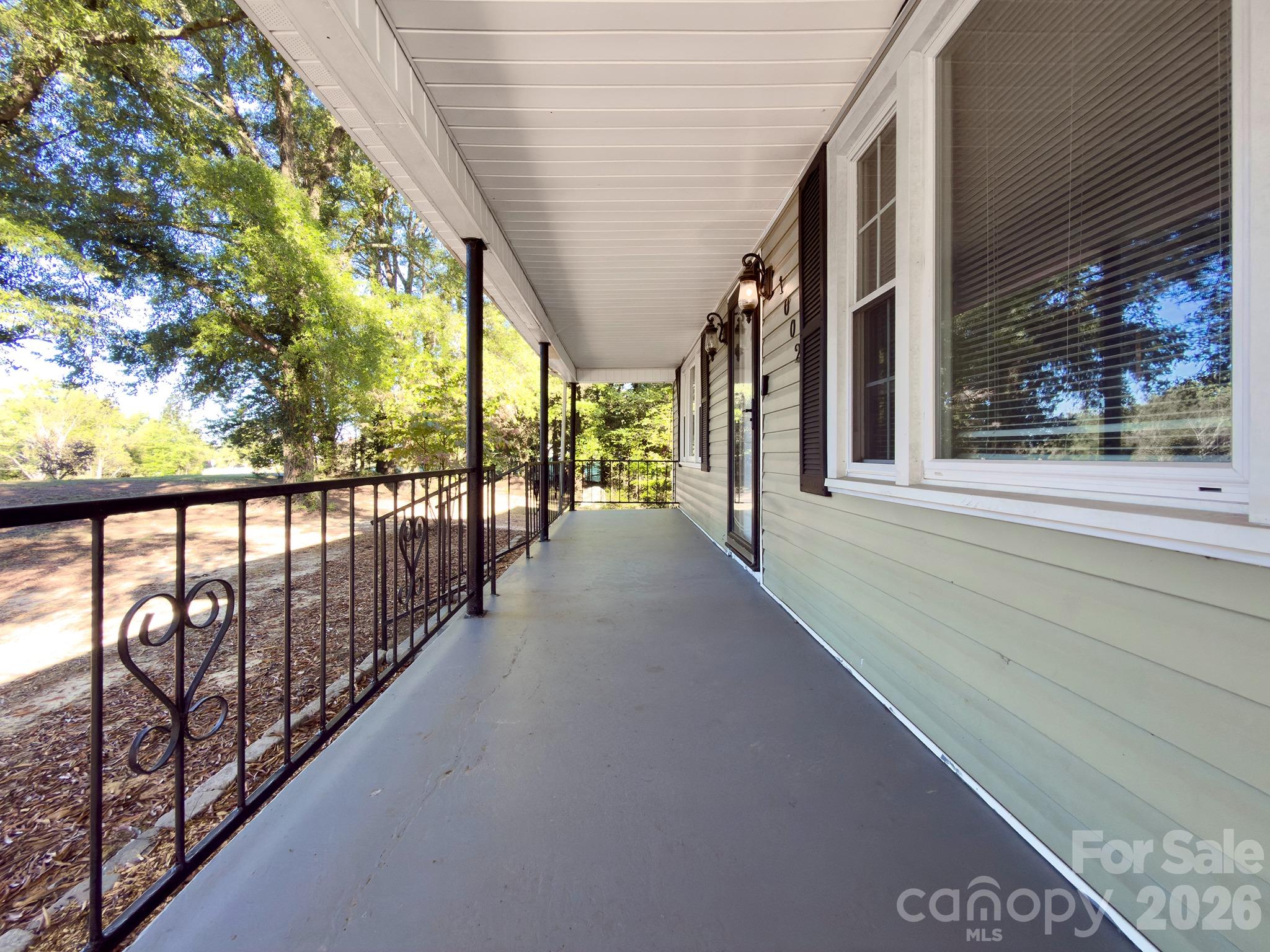 main property photo 21
