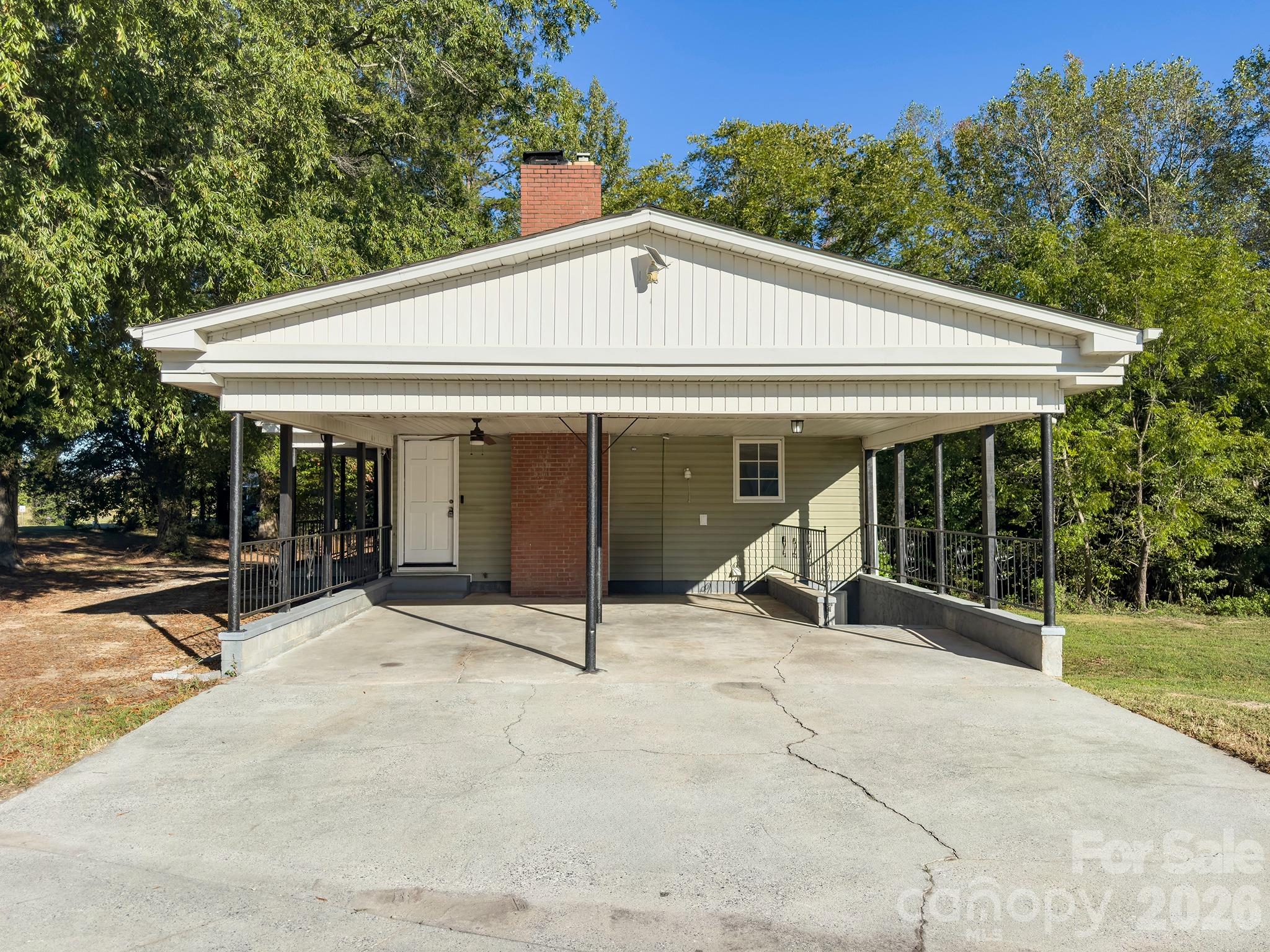 main property photo 29