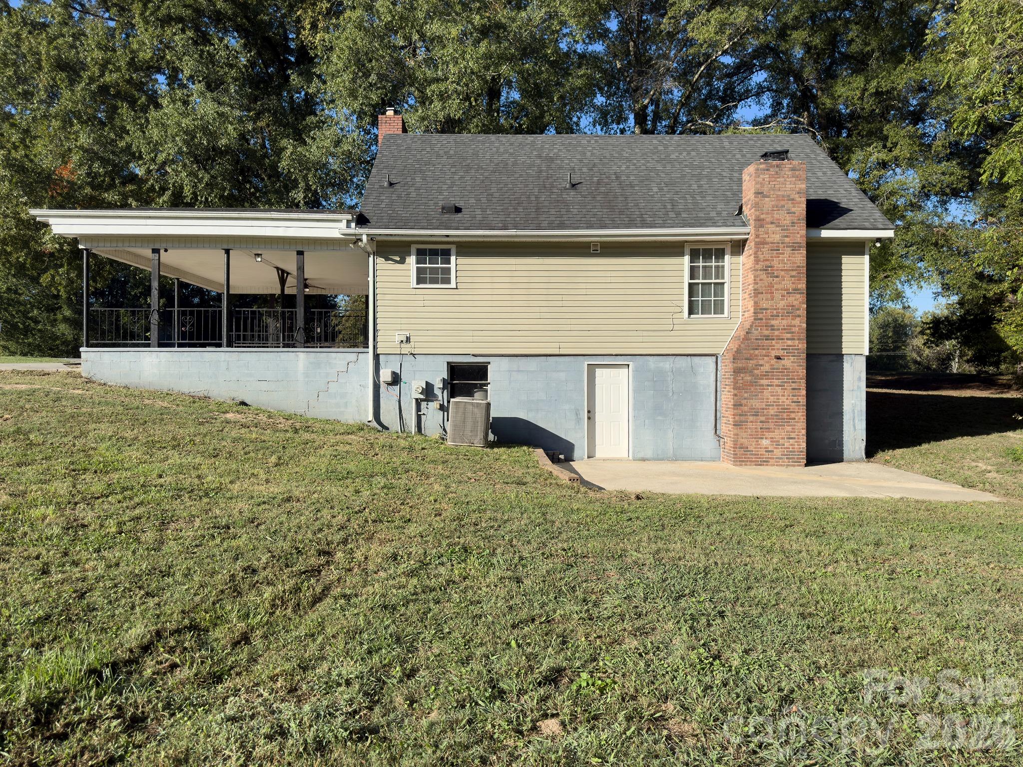 main property photo 36